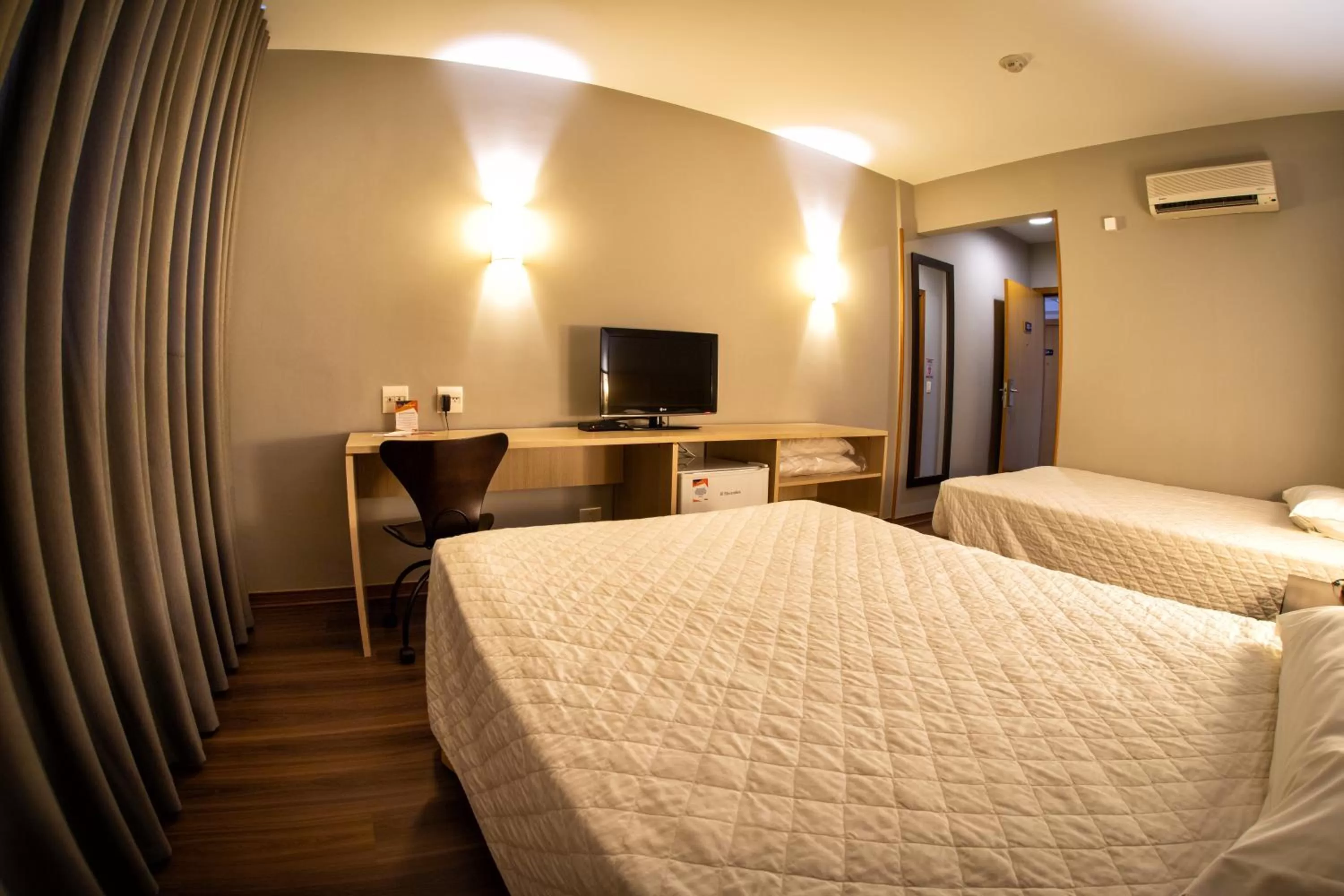 Bed in Hotel Campo Largo Express