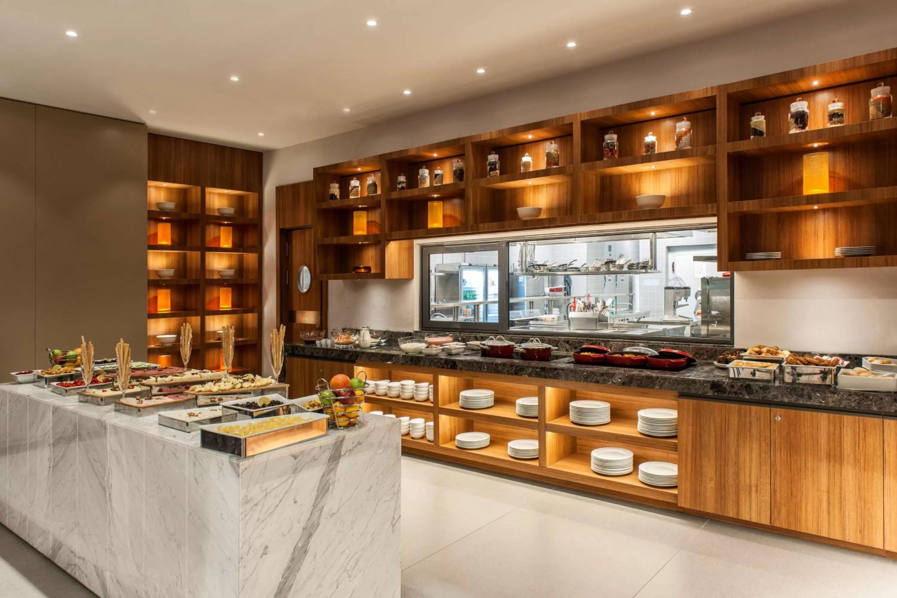 Restaurant/places to eat in Hyatt House Gebze