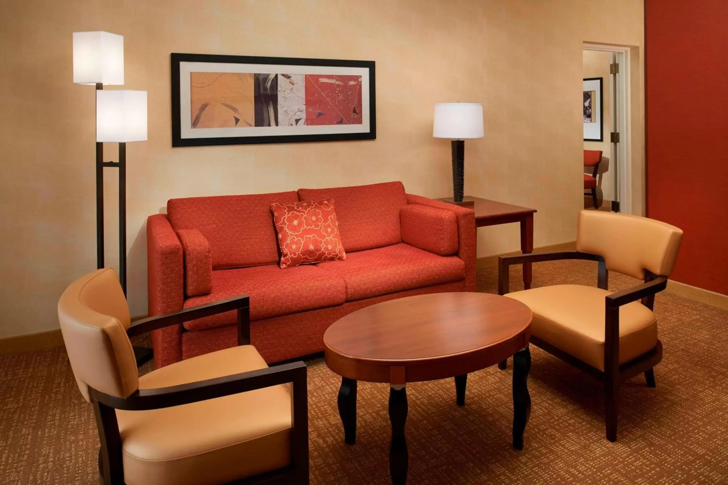 Photo of the whole room, Seating Area in Courtyard by Marriott Chicago Waukegan / Gurnee