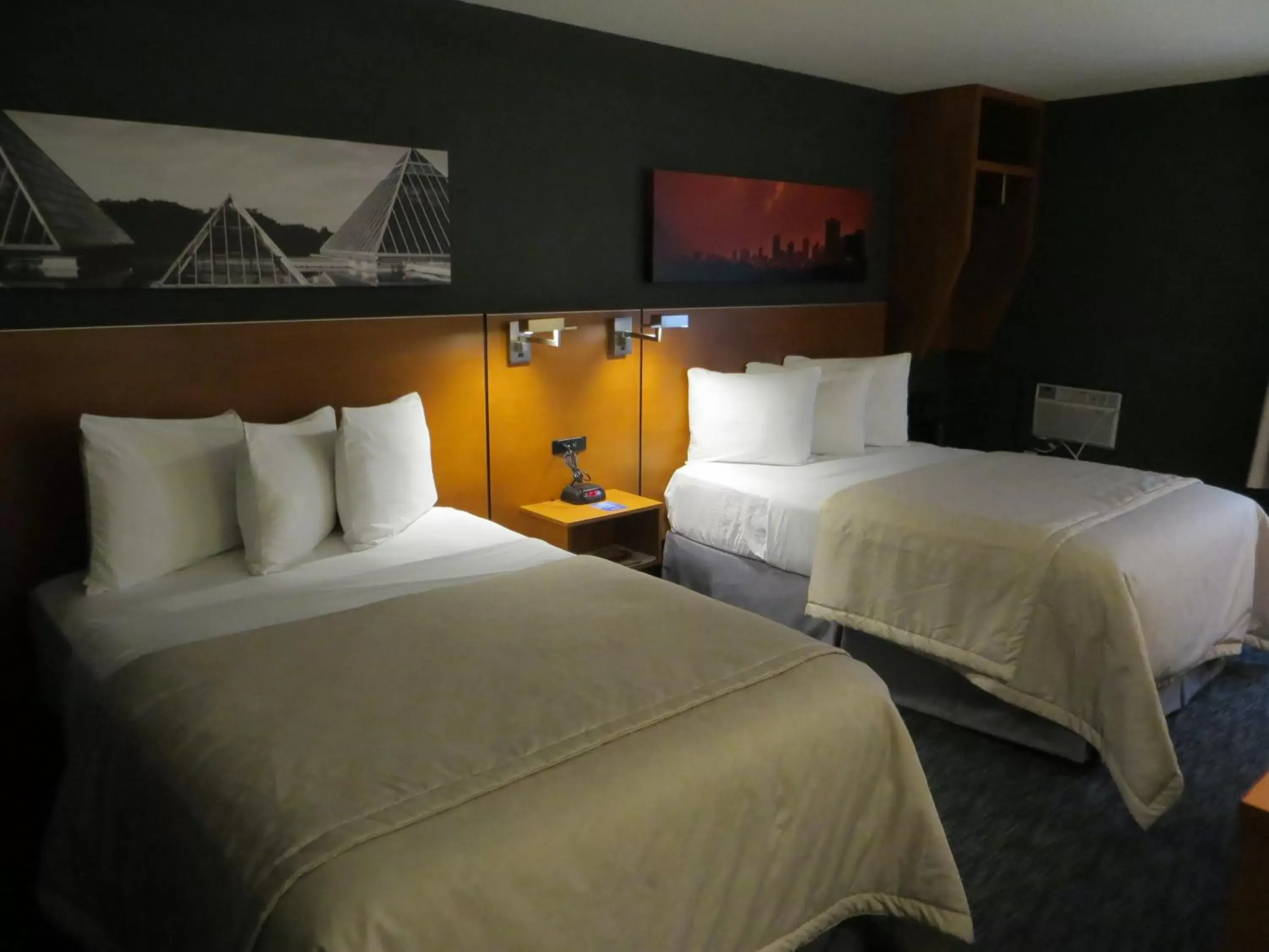 Bed in Travelodge by Wyndham Edmonton West