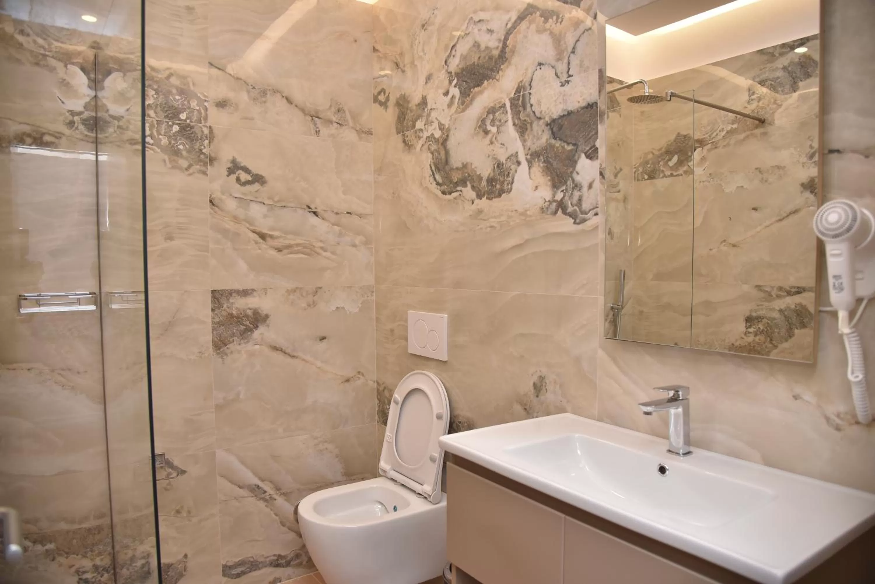 Bathroom in Hotel Continental