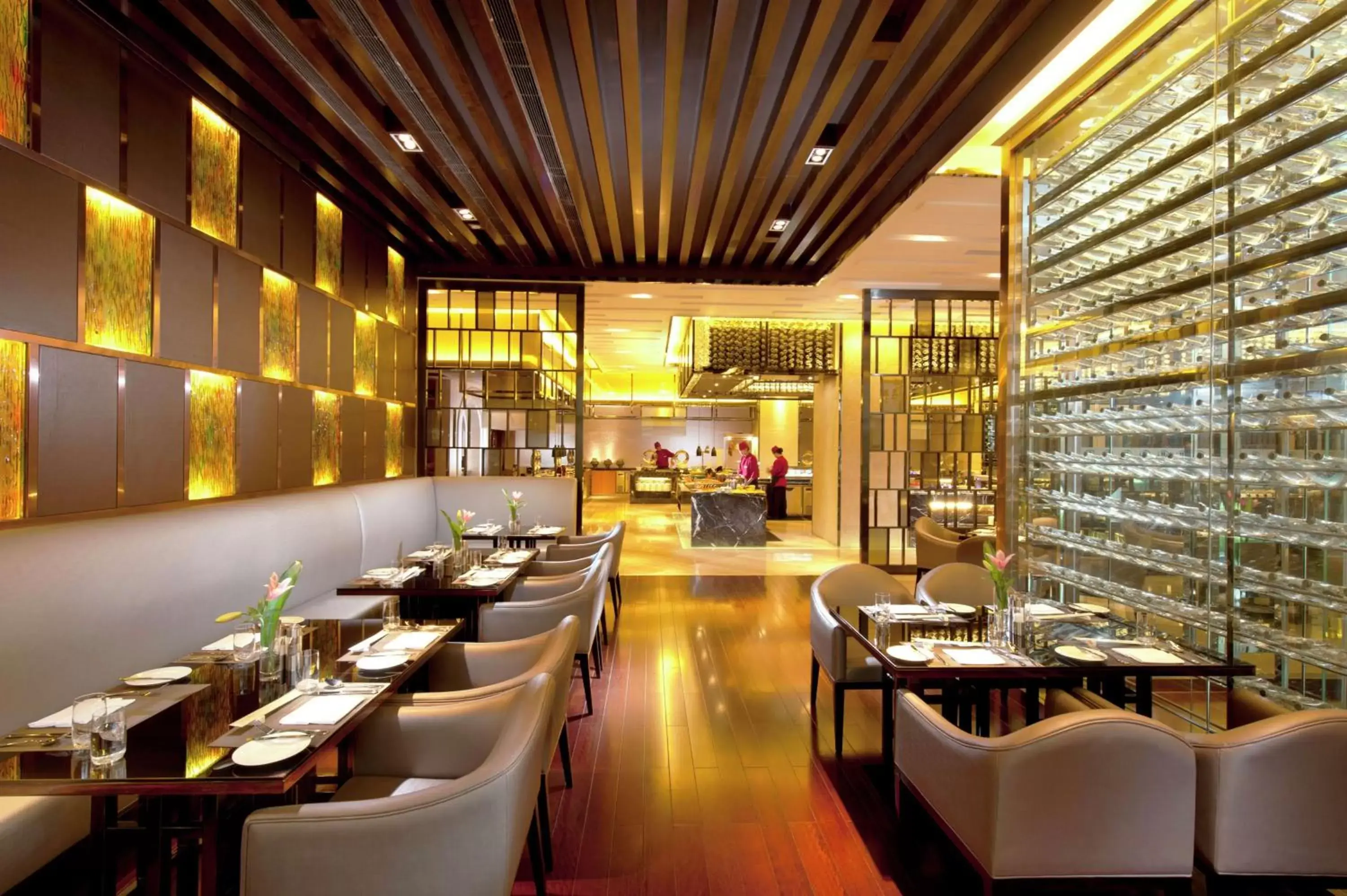 Dining area, Restaurant/Places to Eat in Hilton Guangzhou Baiyun - Canton Fair Free Shuttle Bus