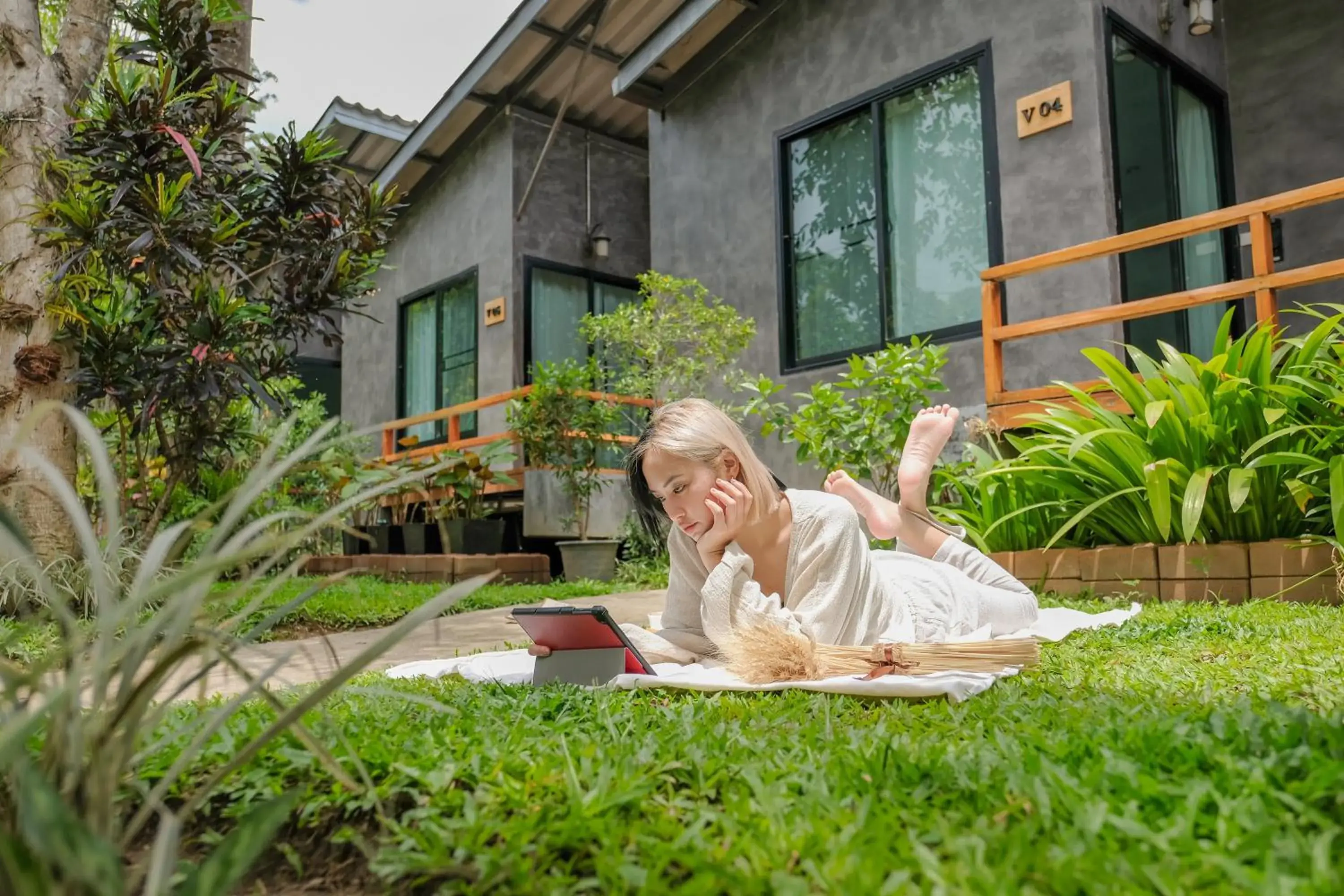 Garden, Swimming Pool in Family House @ Pai