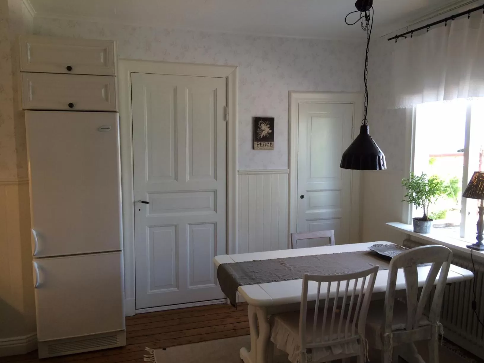 Kitchen or kitchenette in Gröna Lena