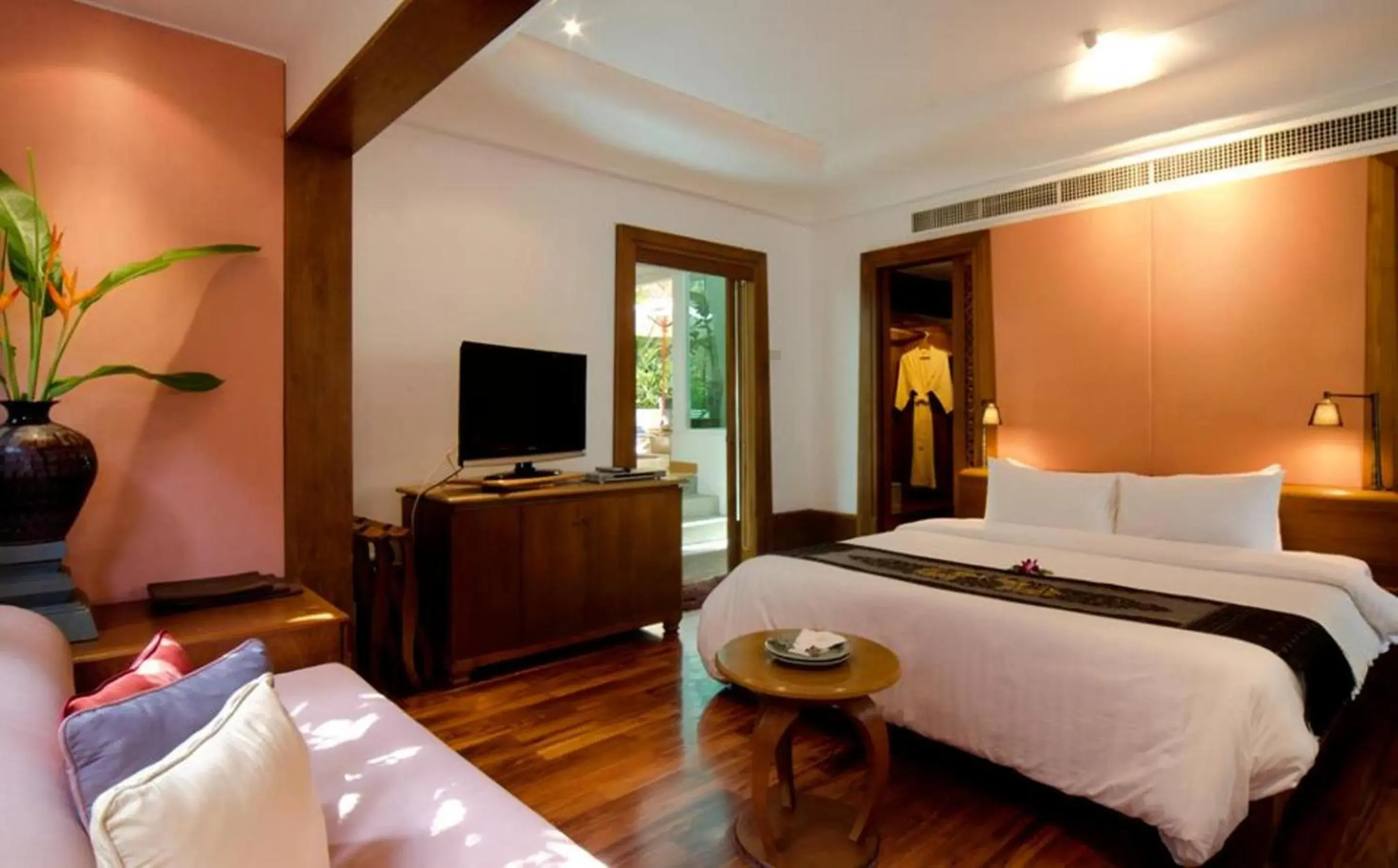 Photo of the whole room, Bed in Nakamanda Resort and Spa- SHA Plus