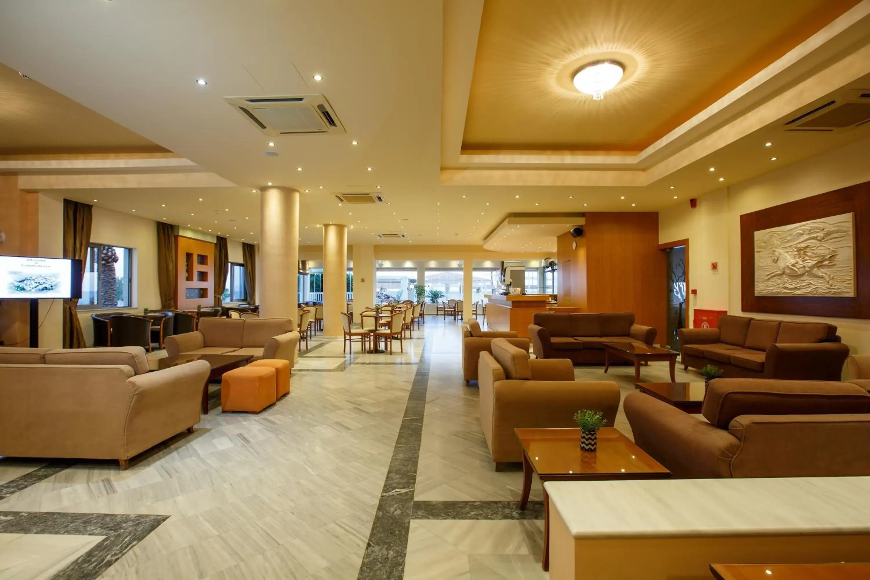 Property building, Lounge/Bar in Europa Beach Hotel