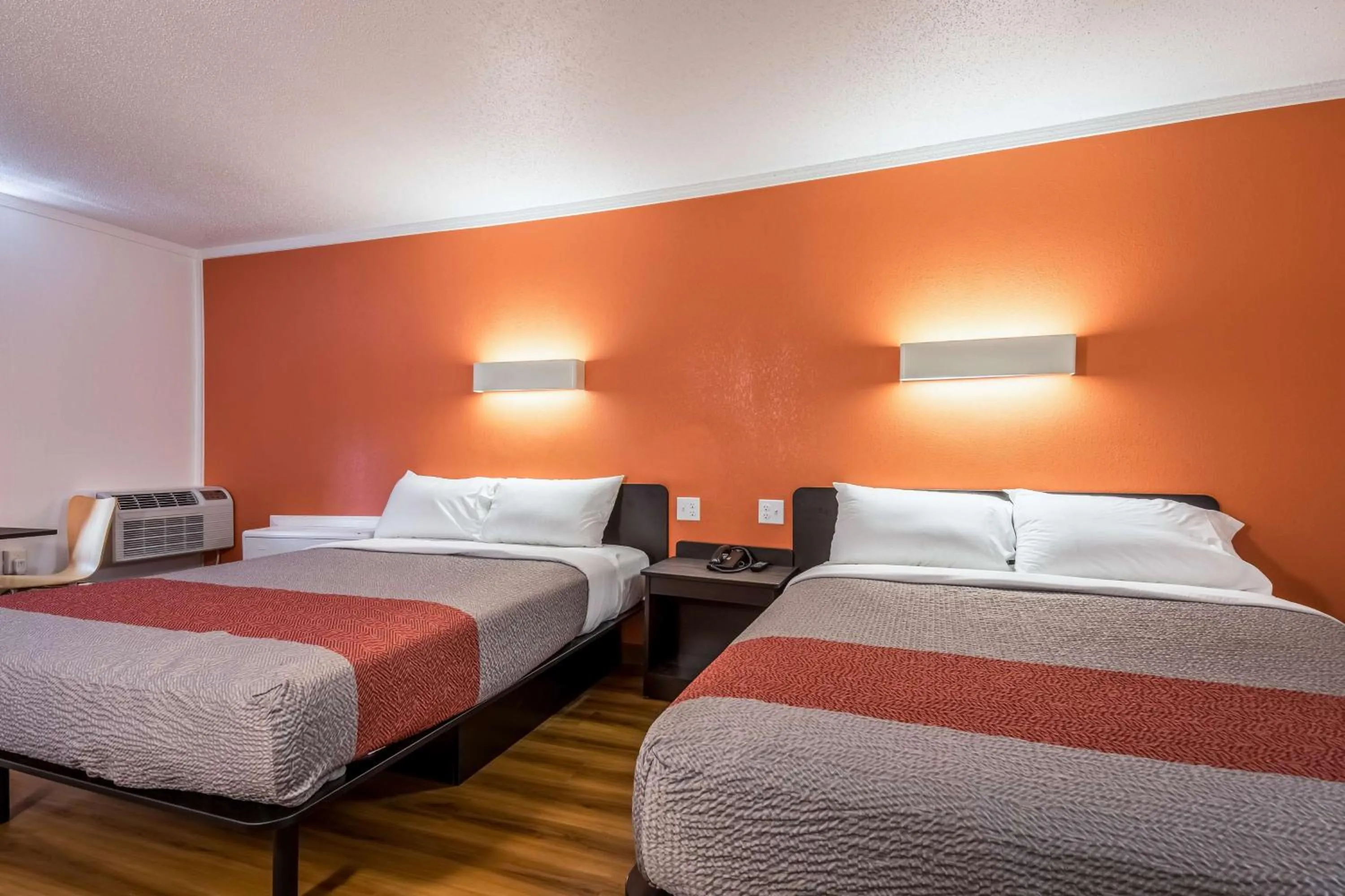 Photo of the whole room, Bed in Motel 6-Schenectady, NY