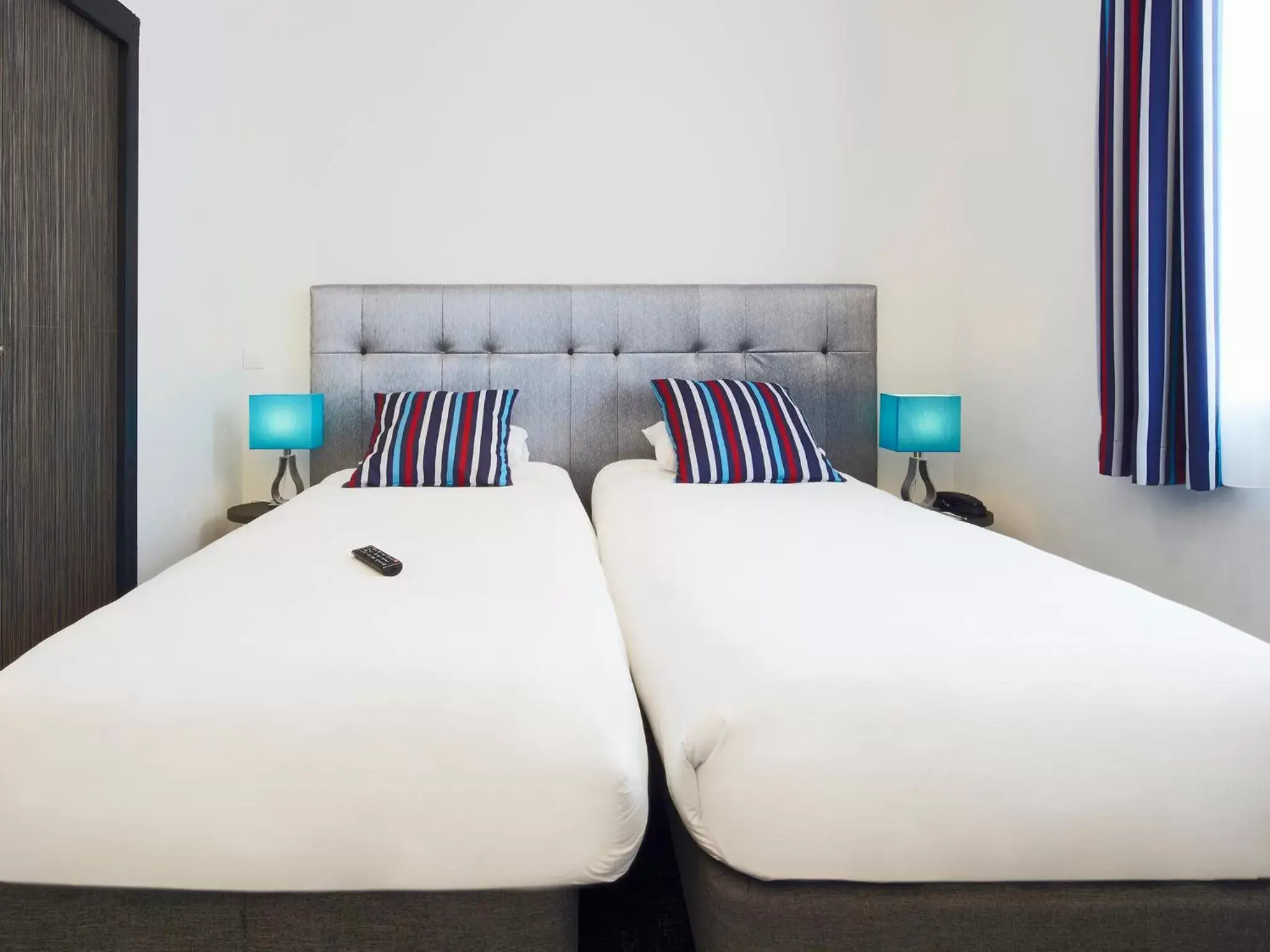 Bedroom, Bed in Kyriad Marseille Blancarde - Timone