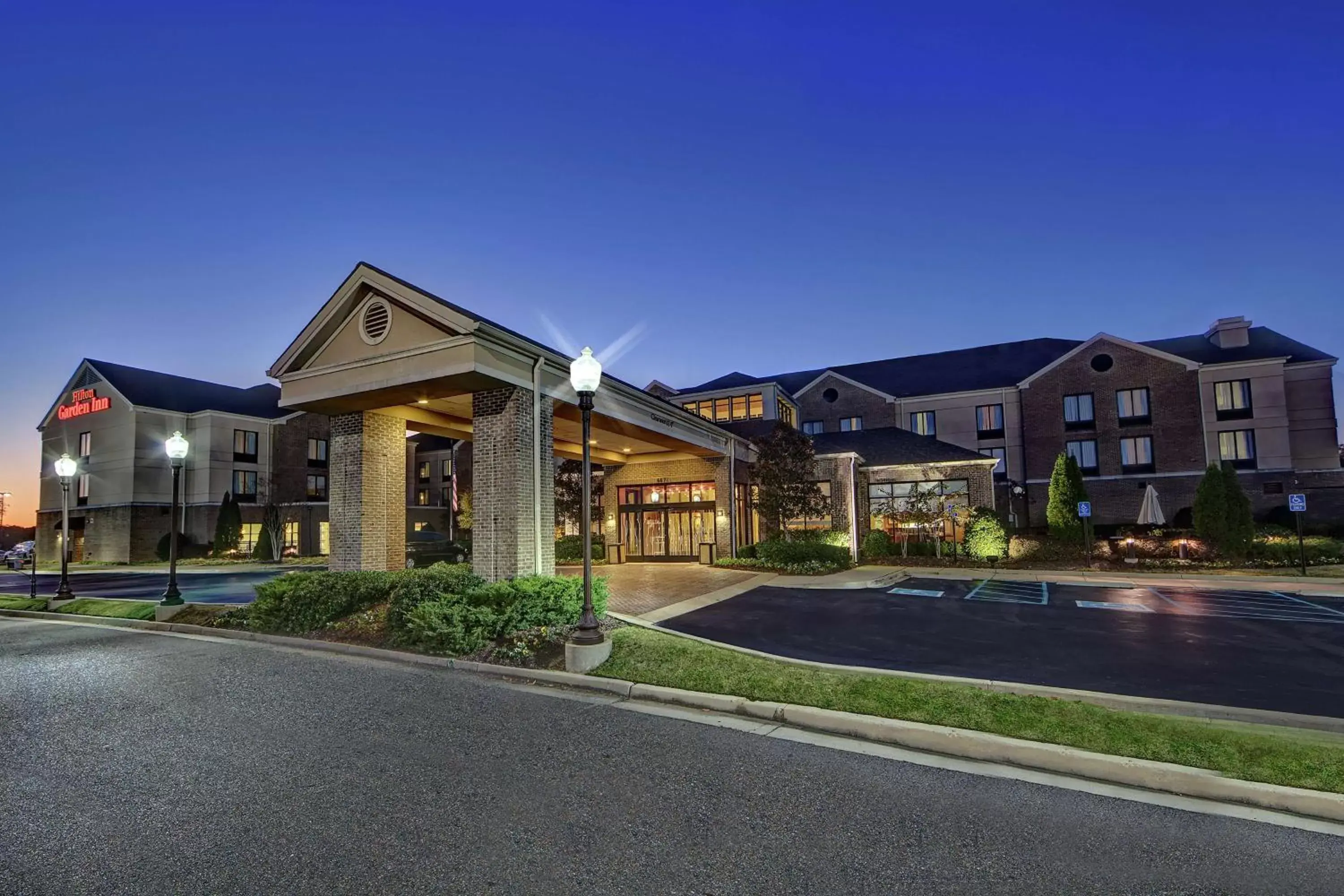 Property building in Hilton Garden Inn Memphis/Southaven Property building in Hilton Garden Inn Memphis/Southaven