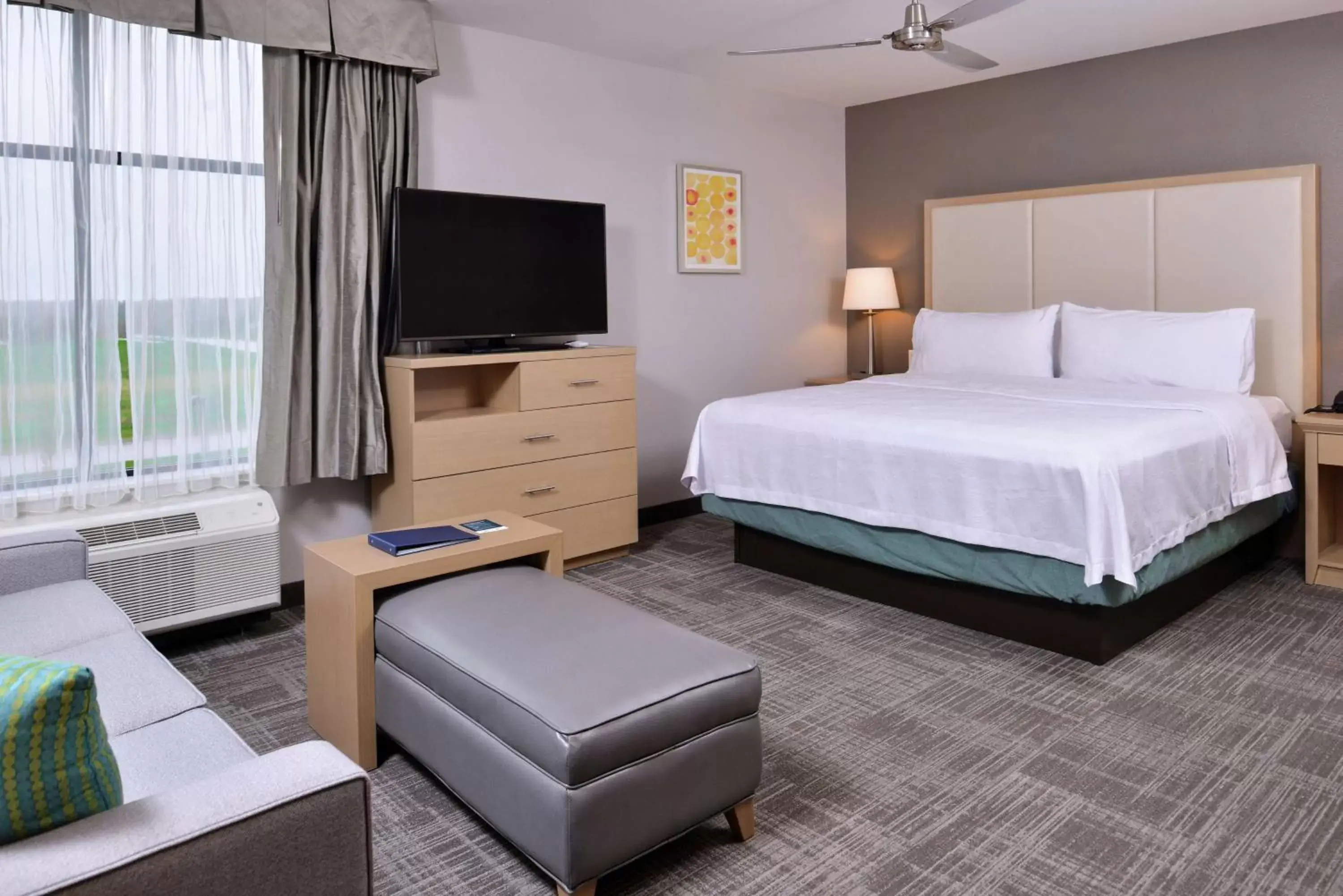 Bedroom in Homewood Suites By Hilton Des Moines Airport