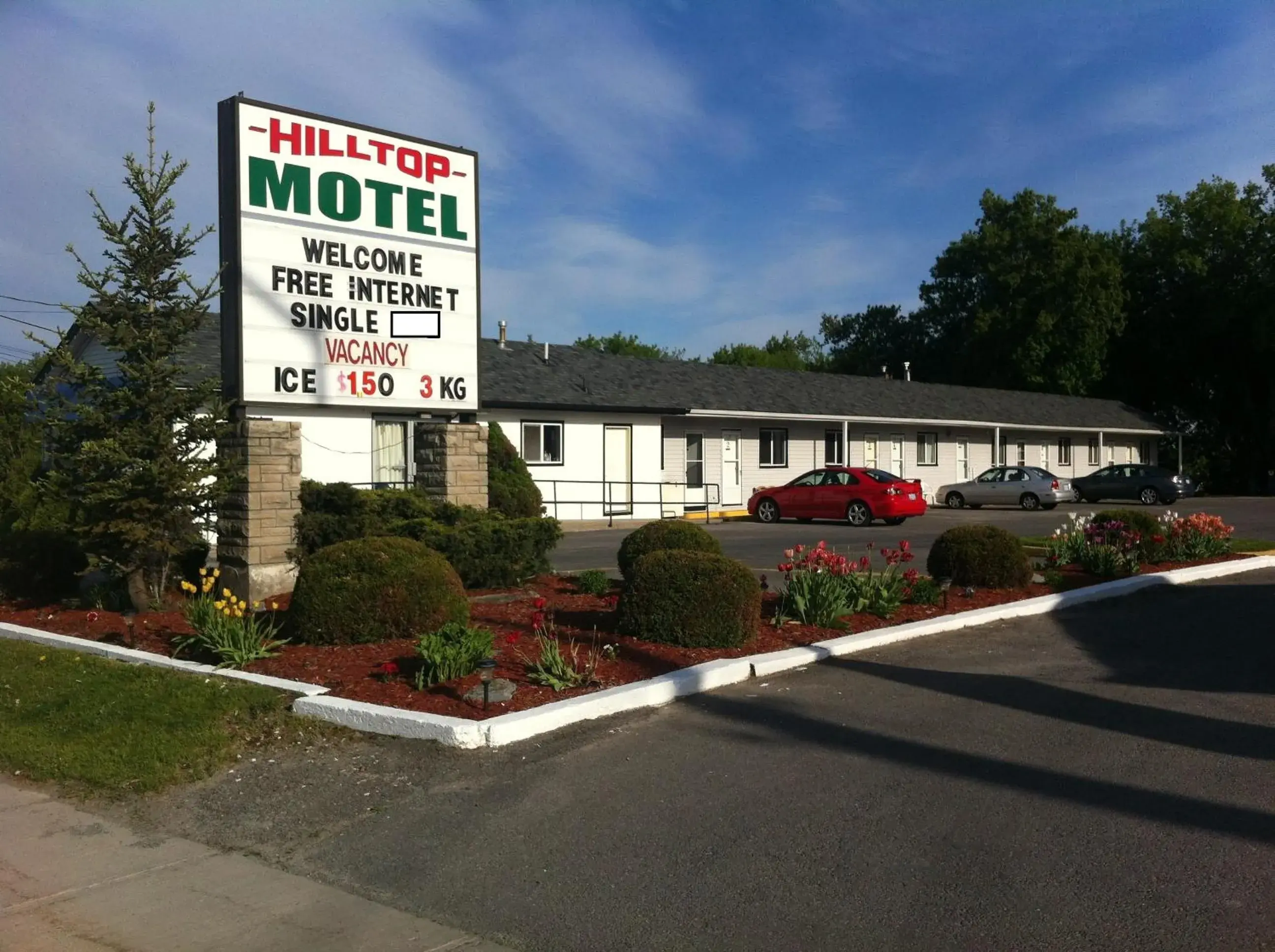 Property logo or sign, Property Building in Hilltop Motel