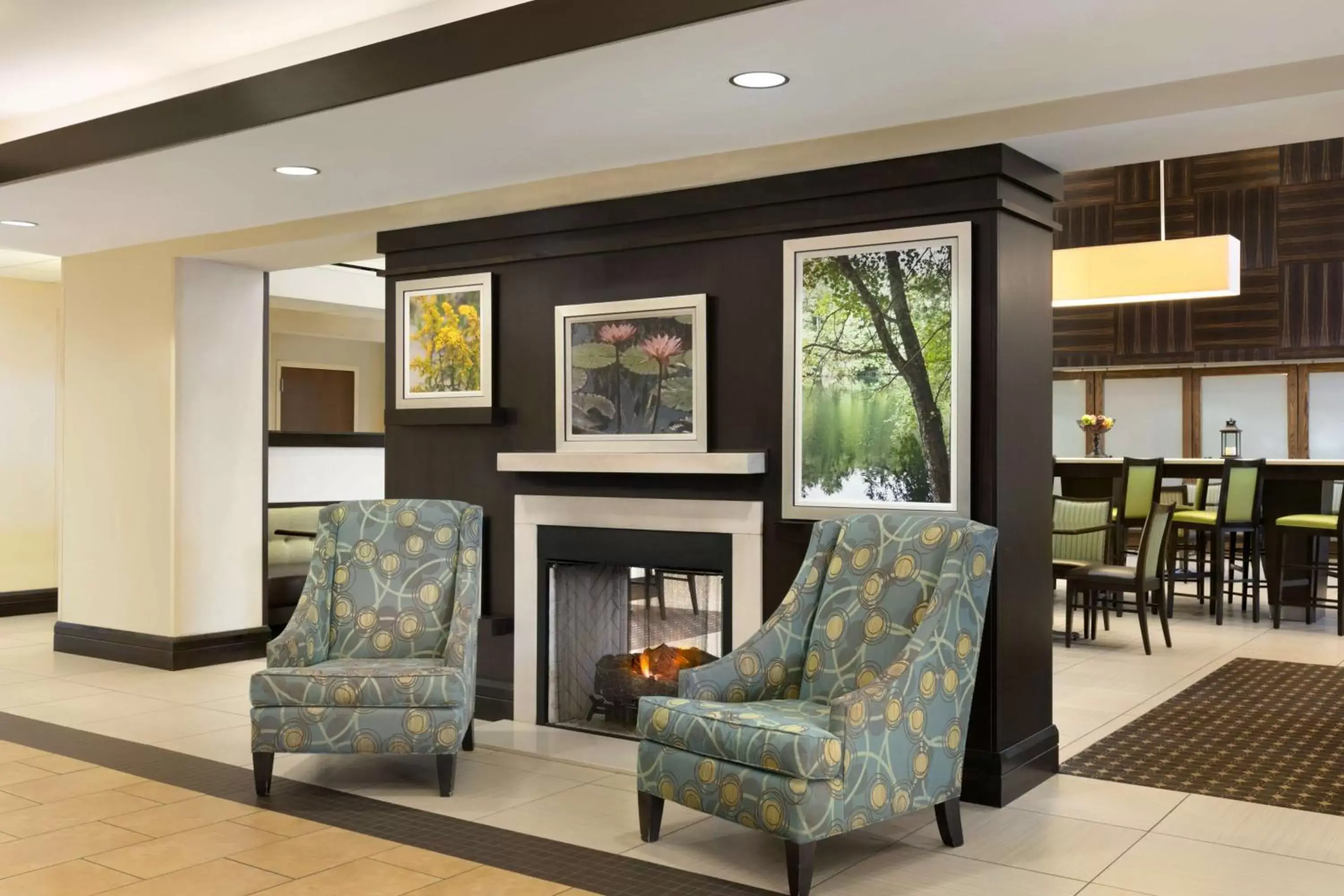 Lobby or reception, Seating Area in Hampton Inn & Suites Mahwah