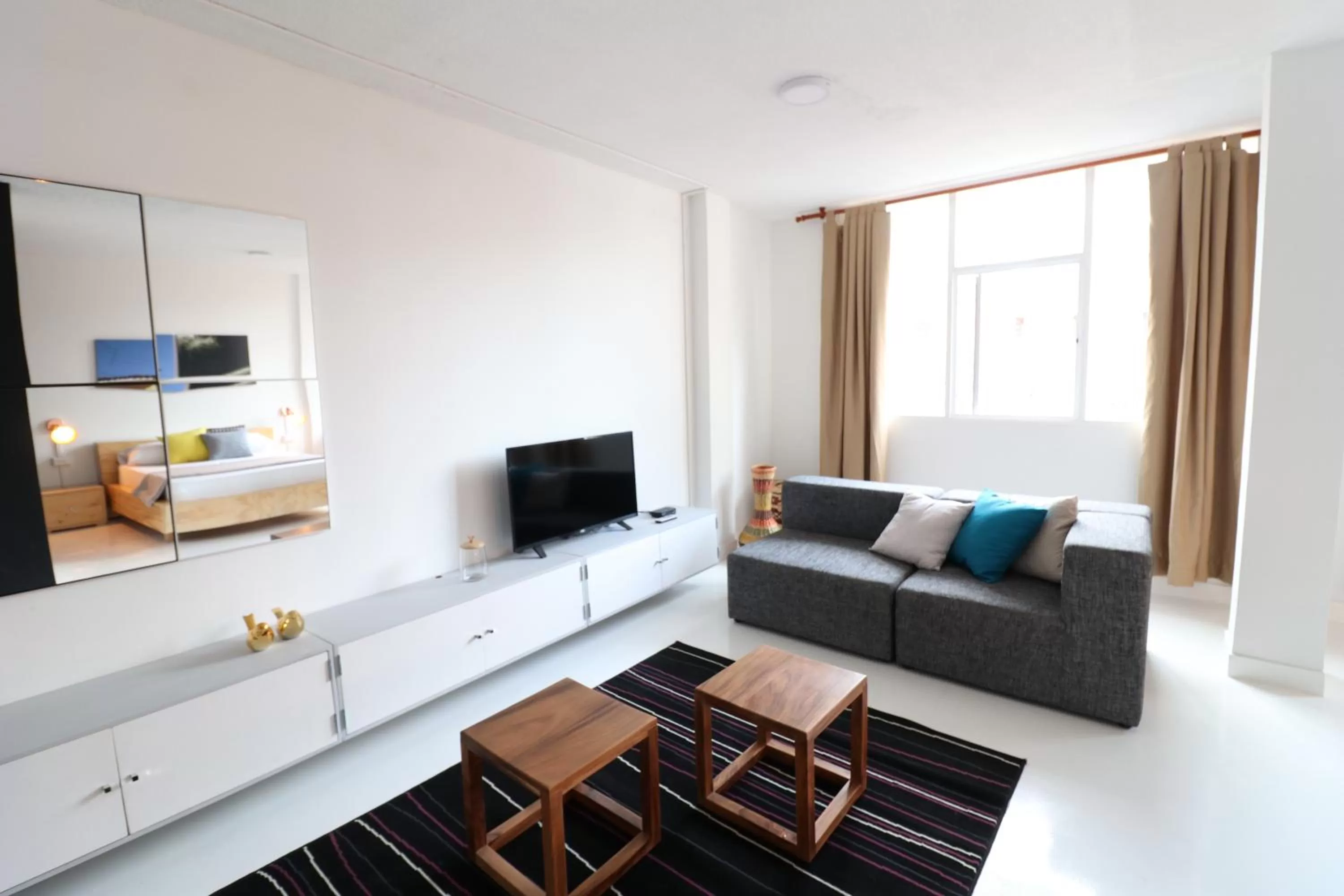 Living room, TV/Entertainment Center in 554 Apartments