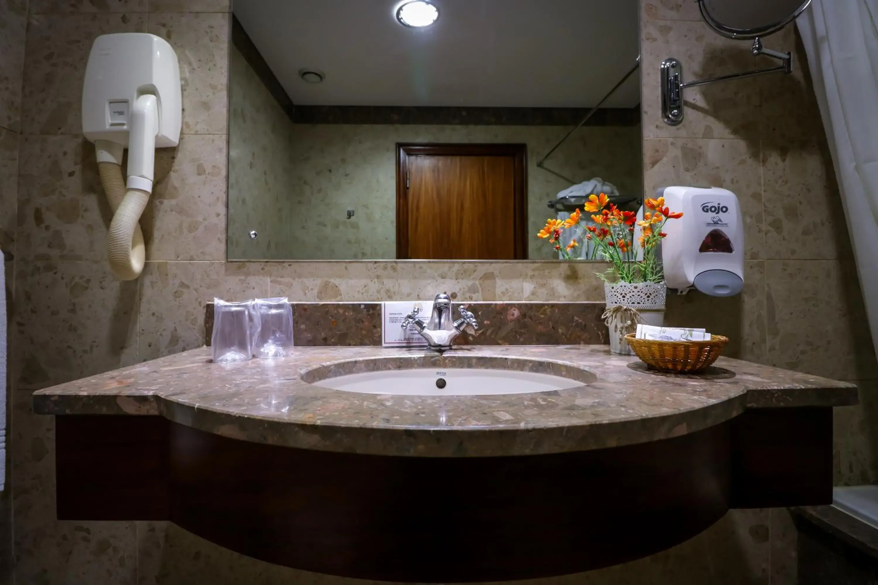 Bathroom in Hotel Camoes