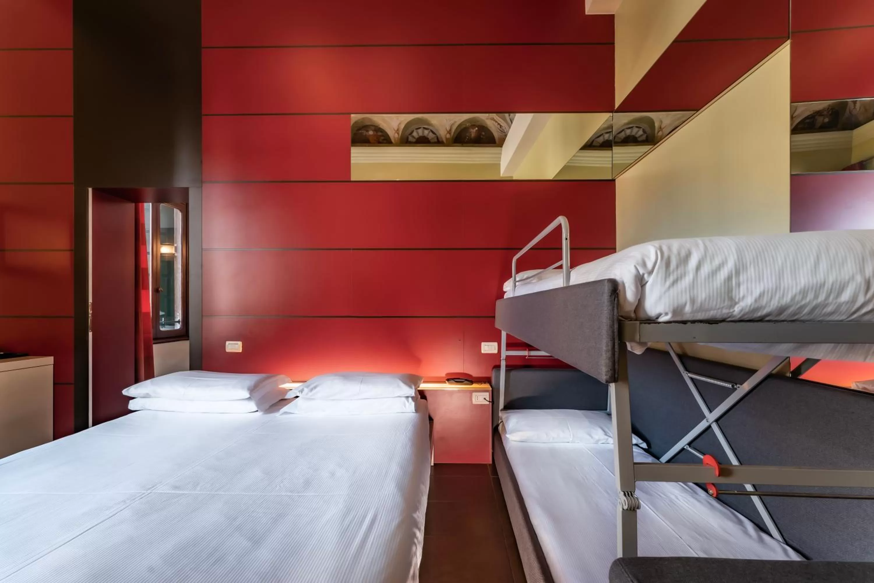 bunk bed, Bed in Sogno di Giulietta e Romeo