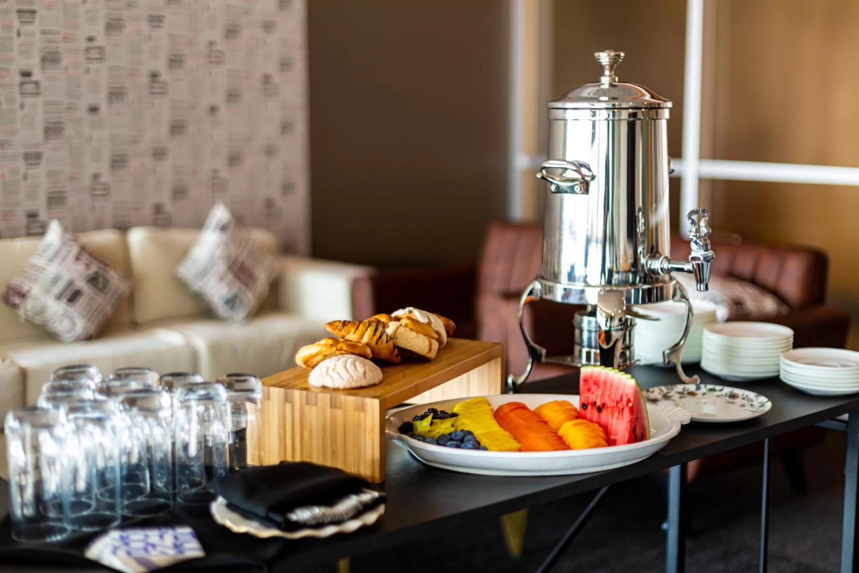 Restaurant/places to eat in Novotel Mexico City Toreo