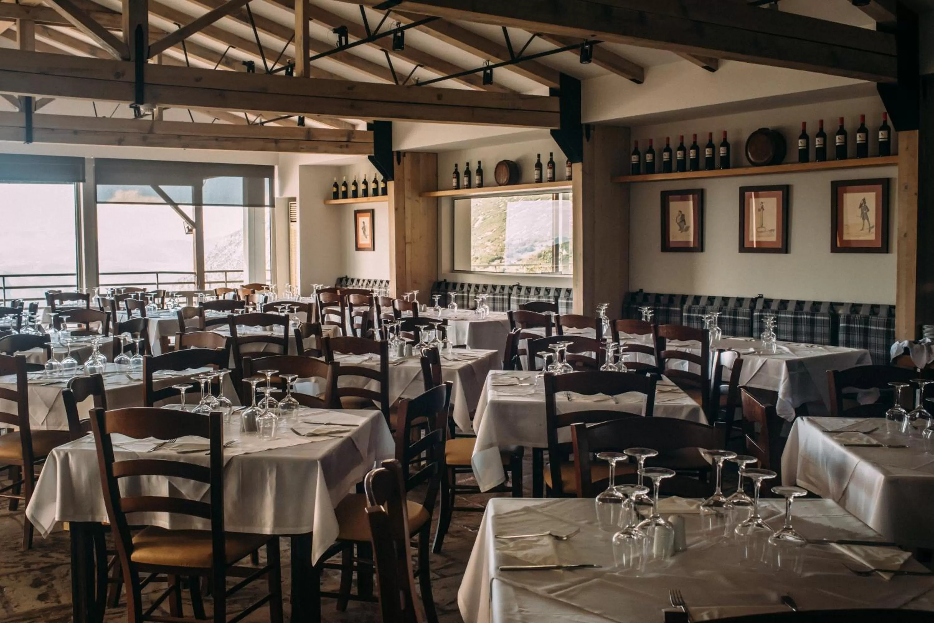 Restaurant/places to eat in Anemolia Mountain Resort