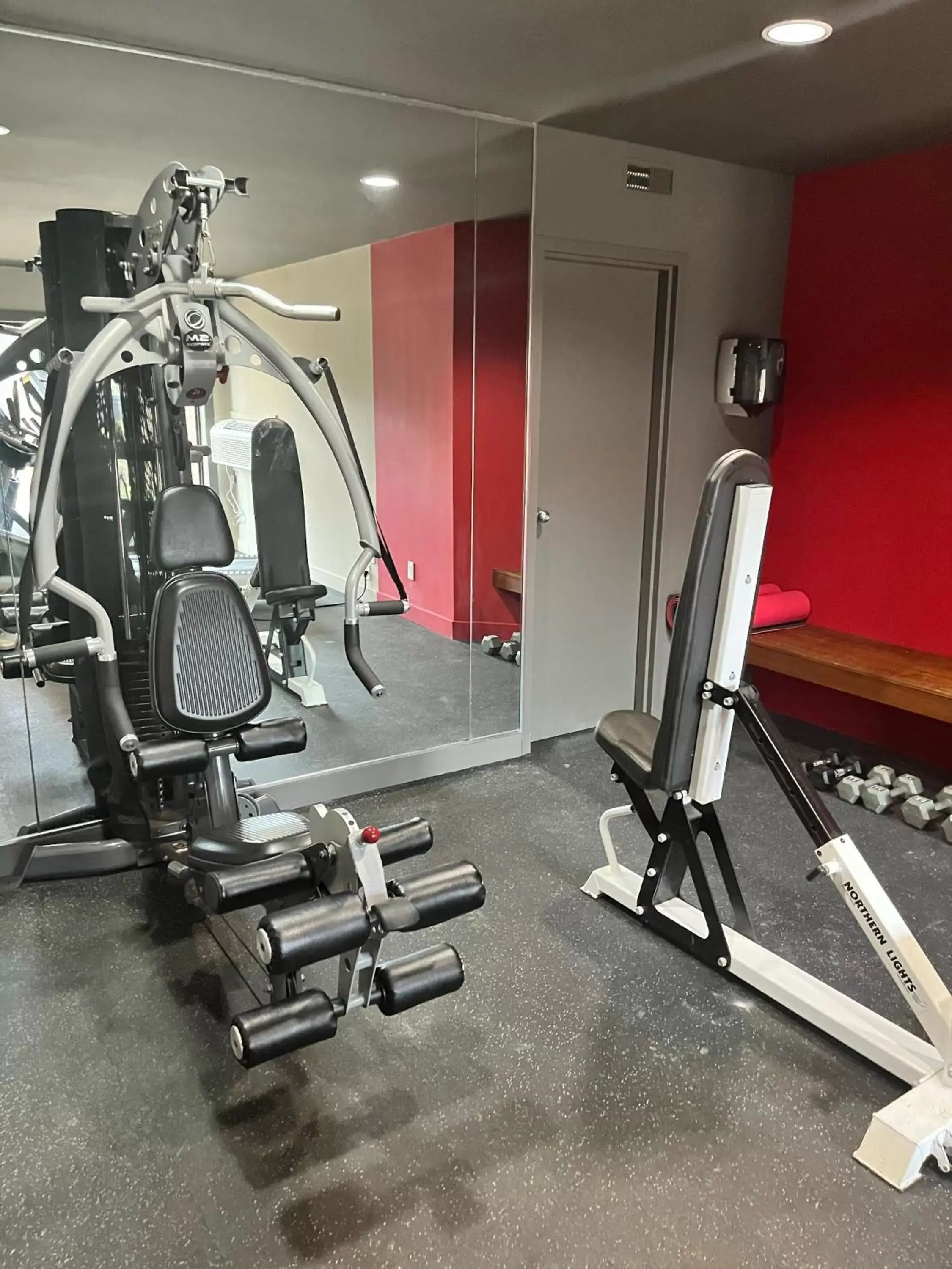 Fitness centre/facilities, Fitness Center/Facilities in Ramada by Wyndham Ottawa On The Rideau