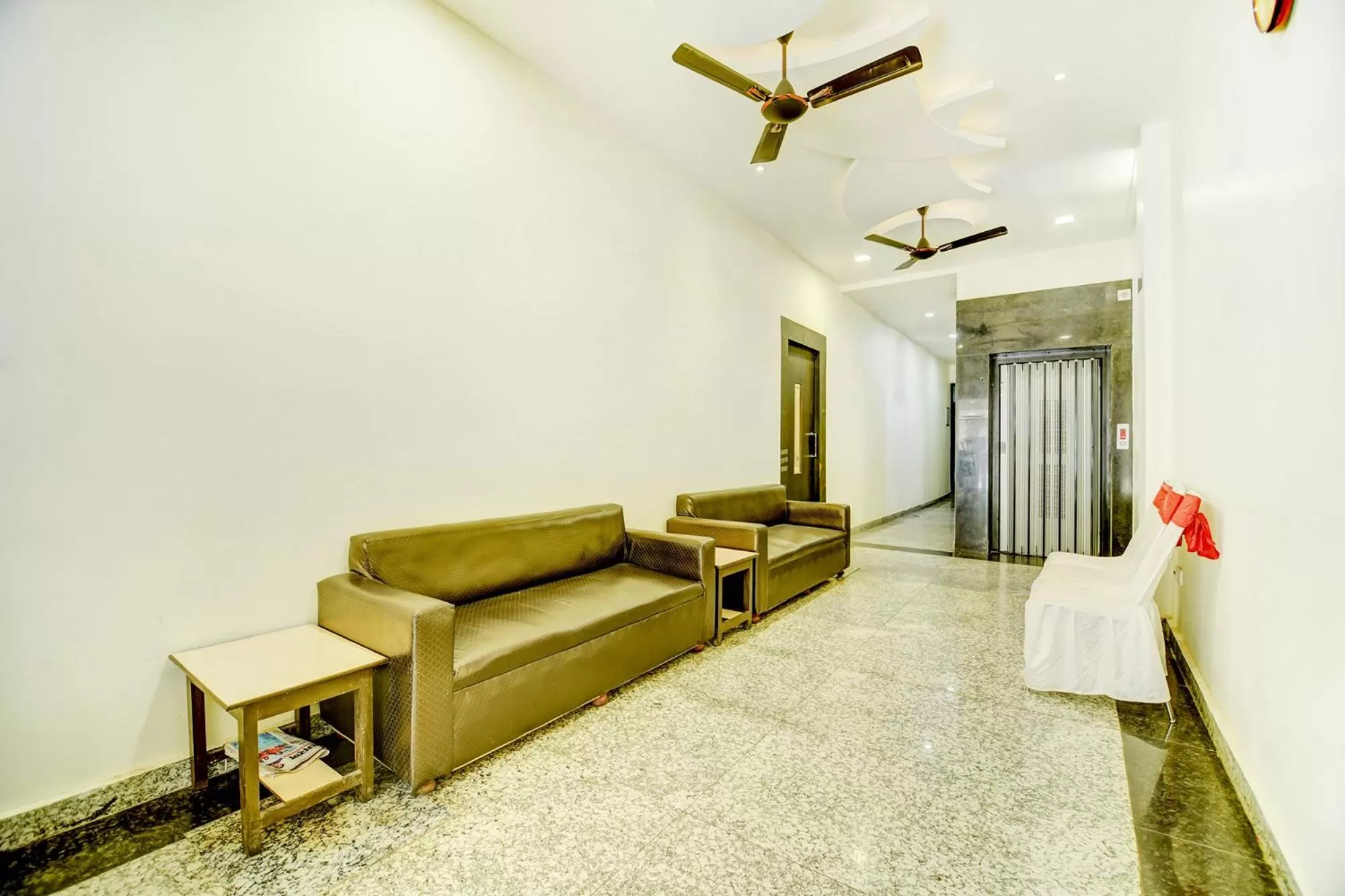 Seating Area in FabHotel Solitaire Inn Tilak Nagar