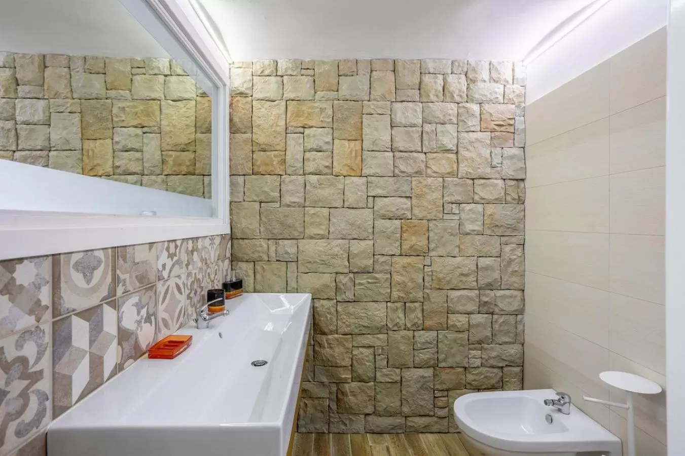 Bathroom in Calypso Il Binario Elegance