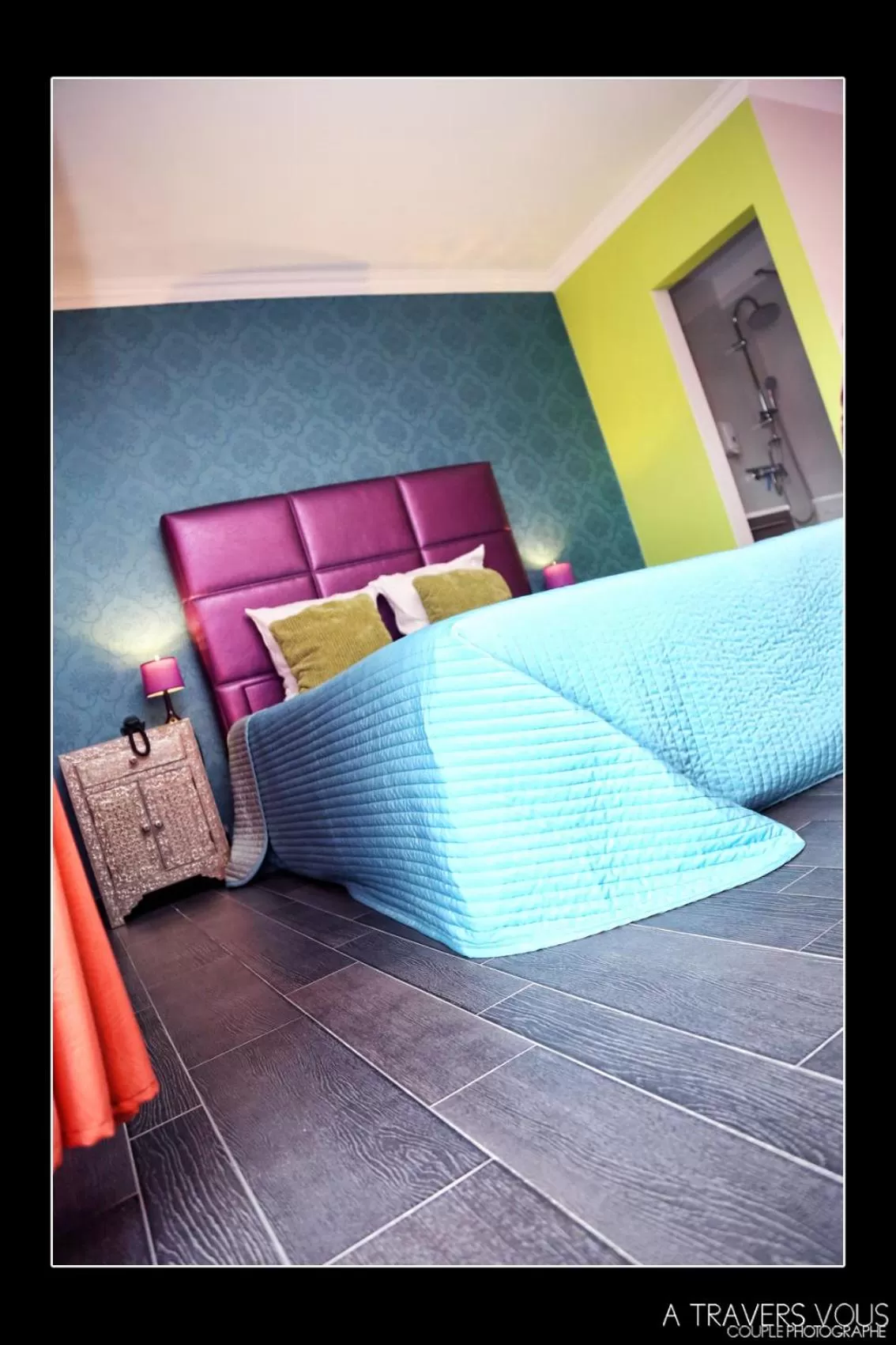 Bed in V E R O N E - Rooms & Suites - Liège - Rocourt