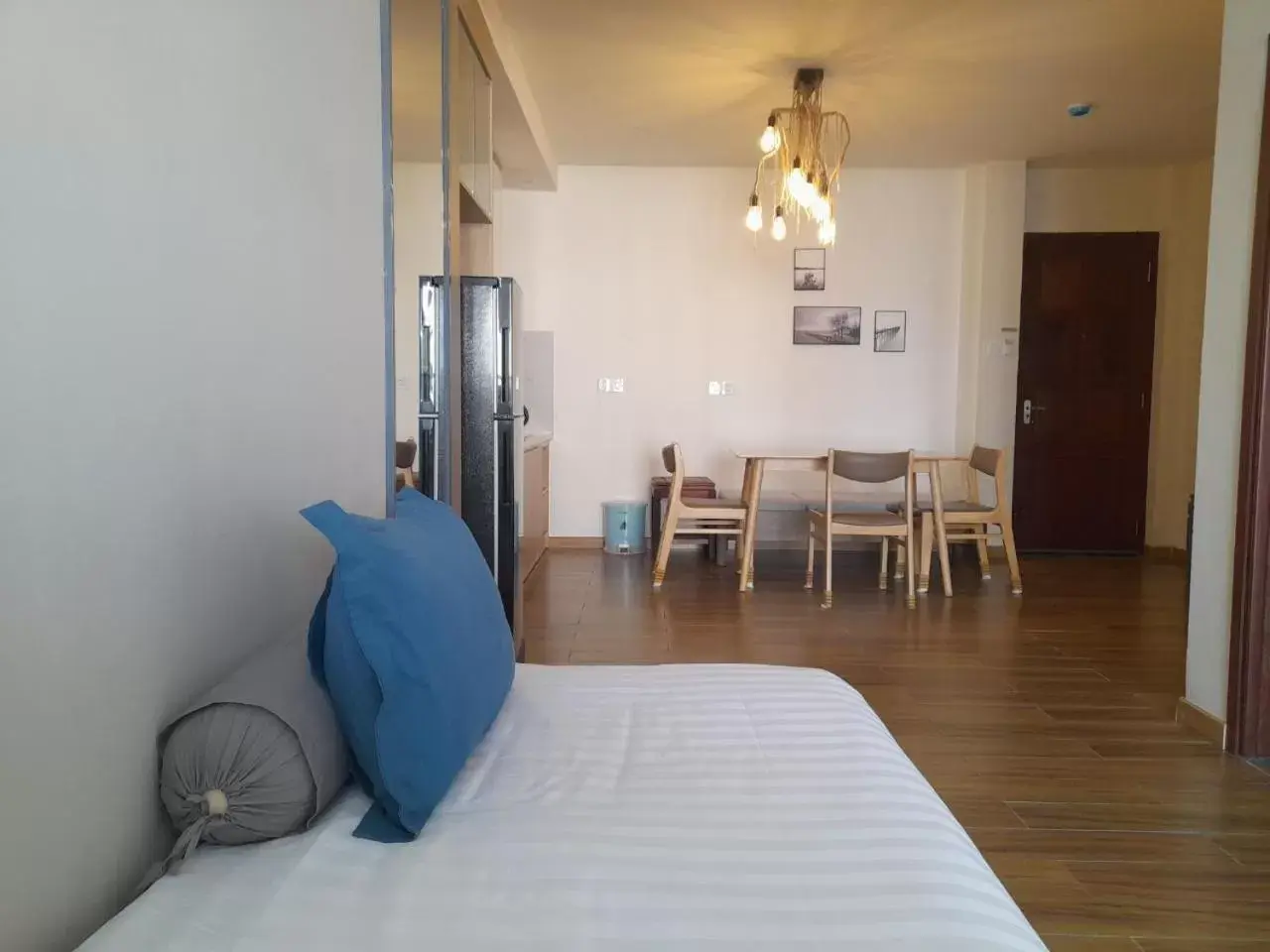 Deluxe Apartment in Happy Home Deluxe Apartment in Happy Home