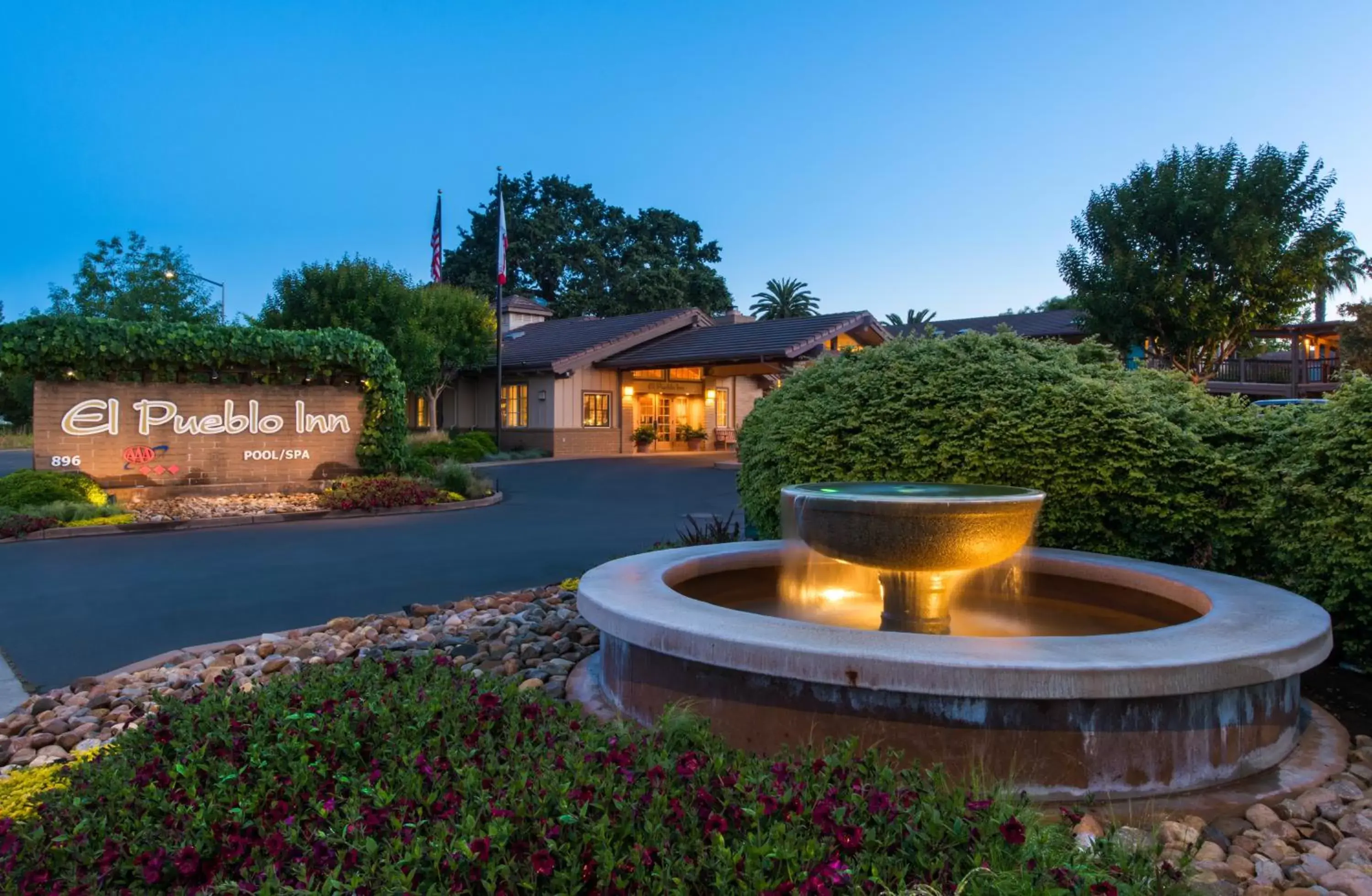 Property building in El Pueblo Inn