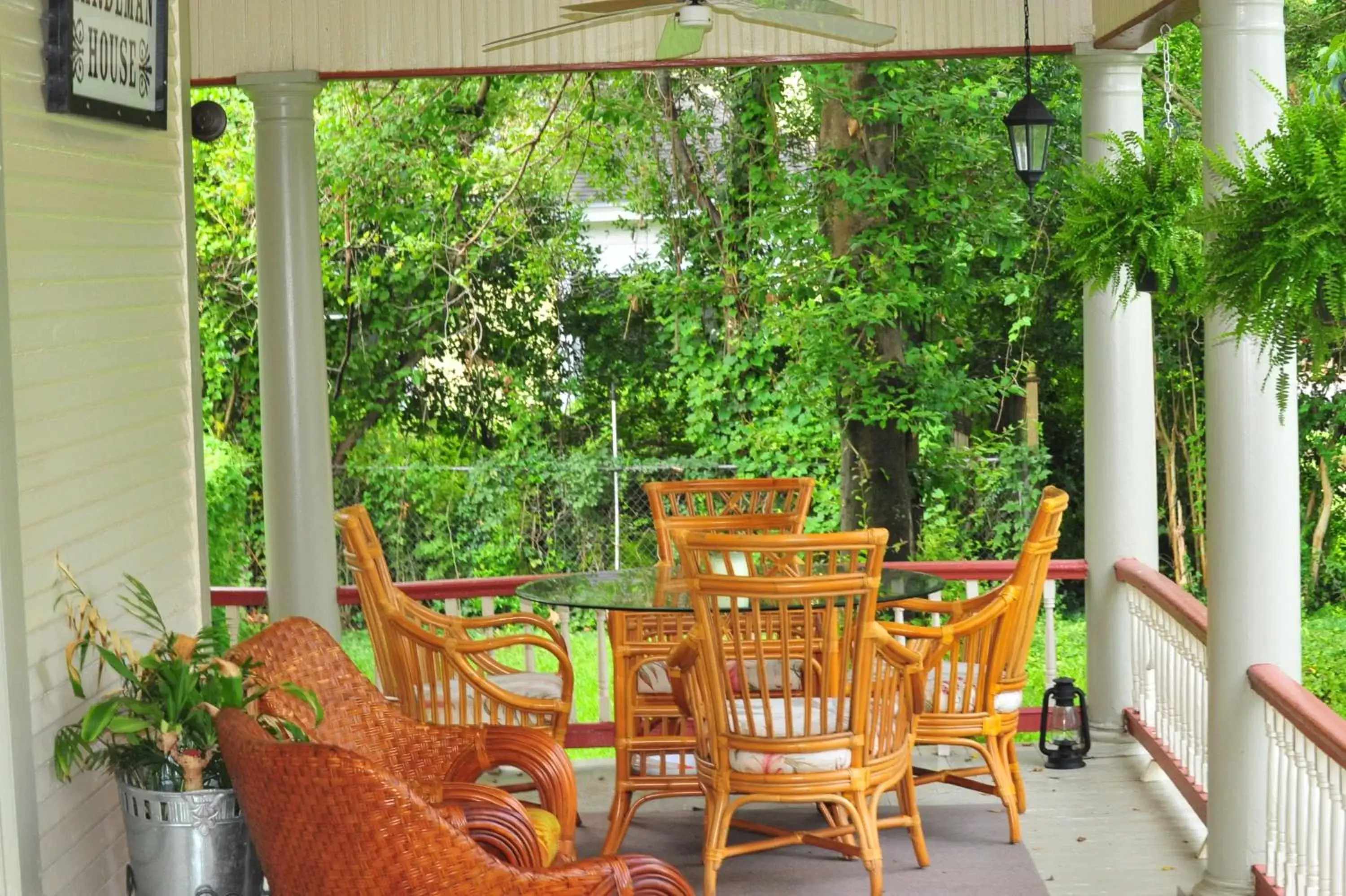 Property building in Hardeman House Bed and Breakfast