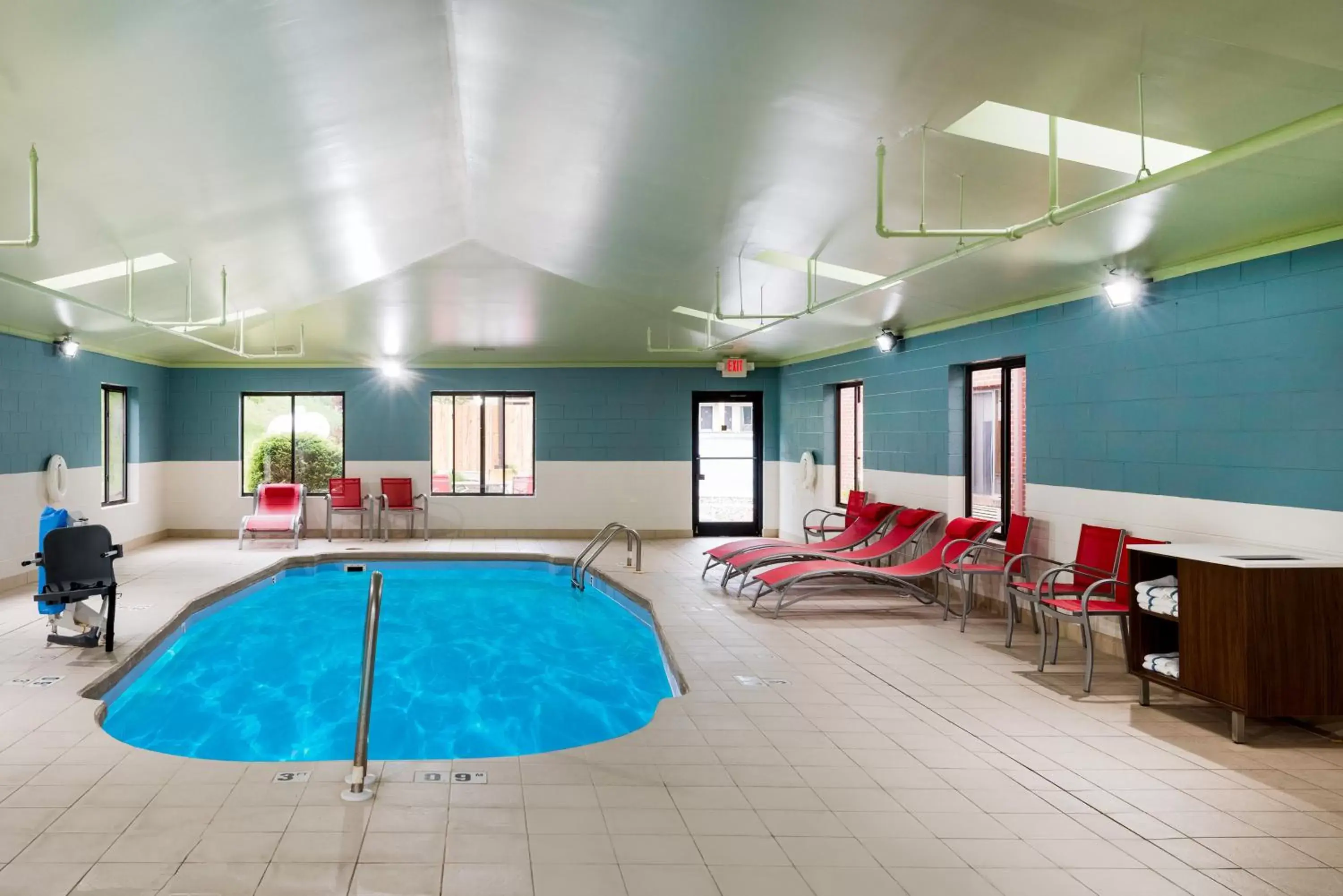 Swimming Pool in Holiday Inn Express Hillsville, an IHG Hotel