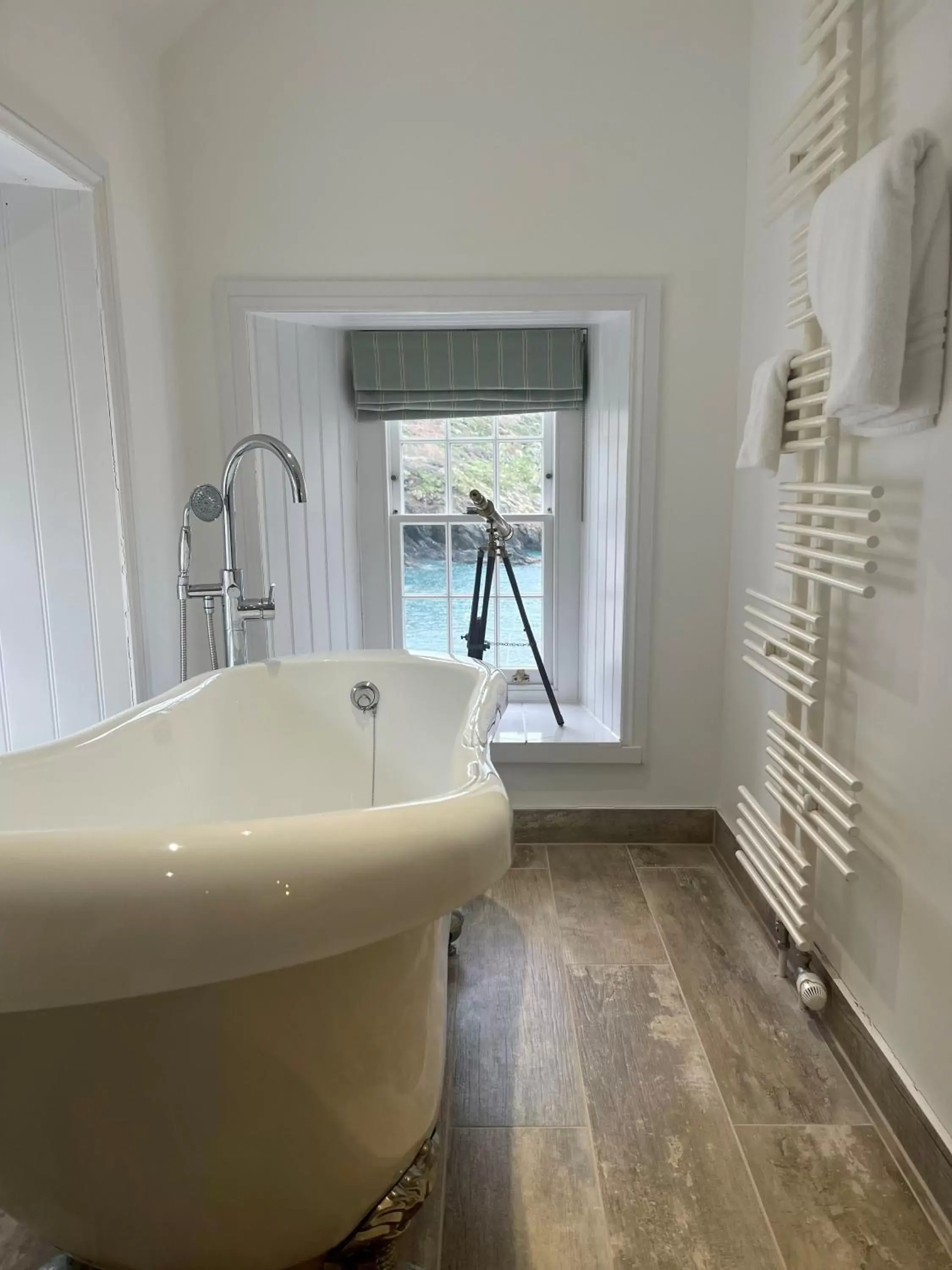 Bath, Bathroom in Lugger Hotel ‘A Bespoke Hotel’