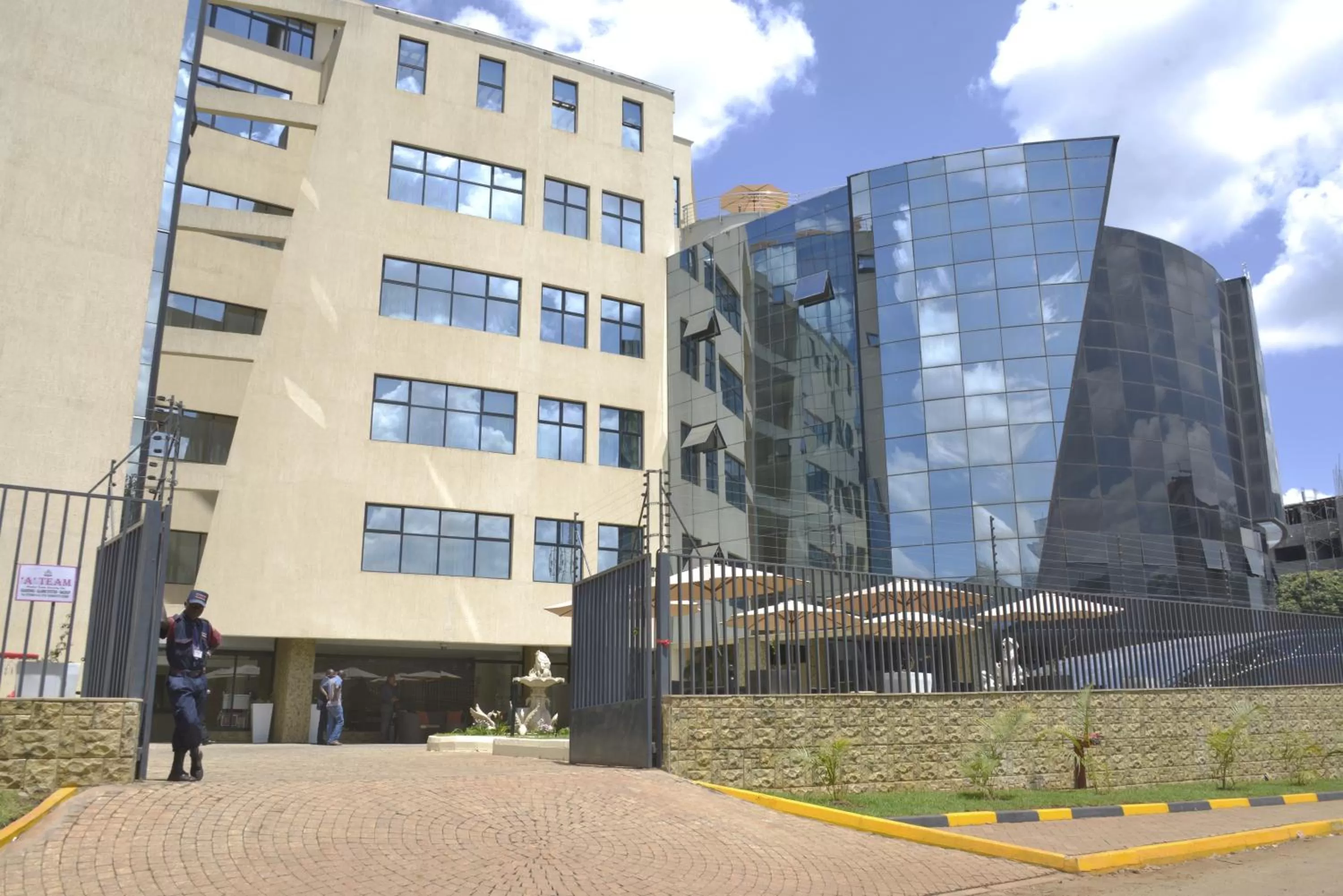 Property building in La Maison Royale