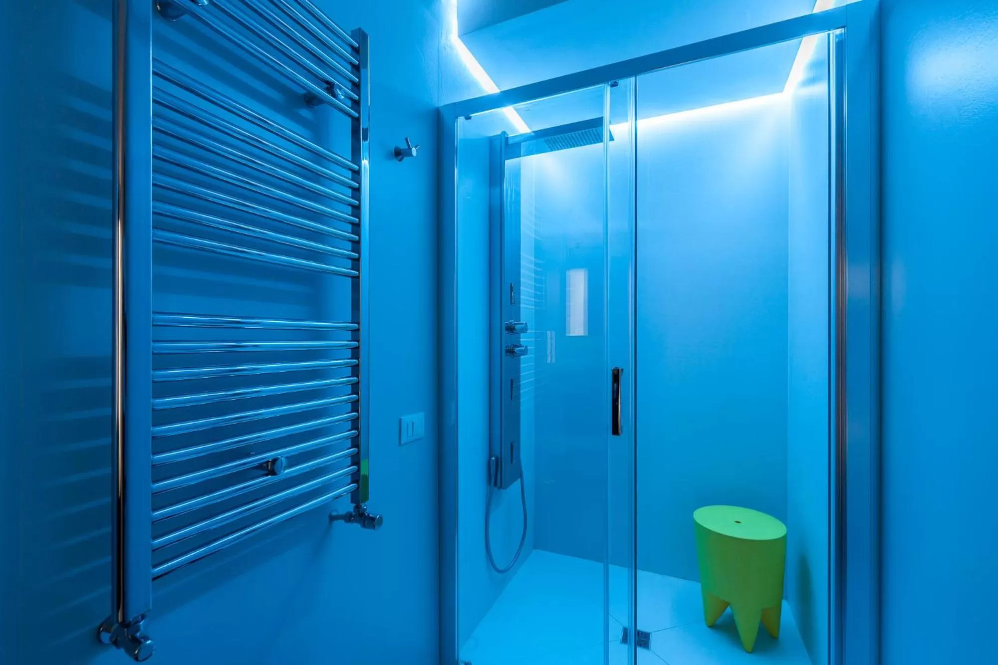 Shower in B&B Portorosso