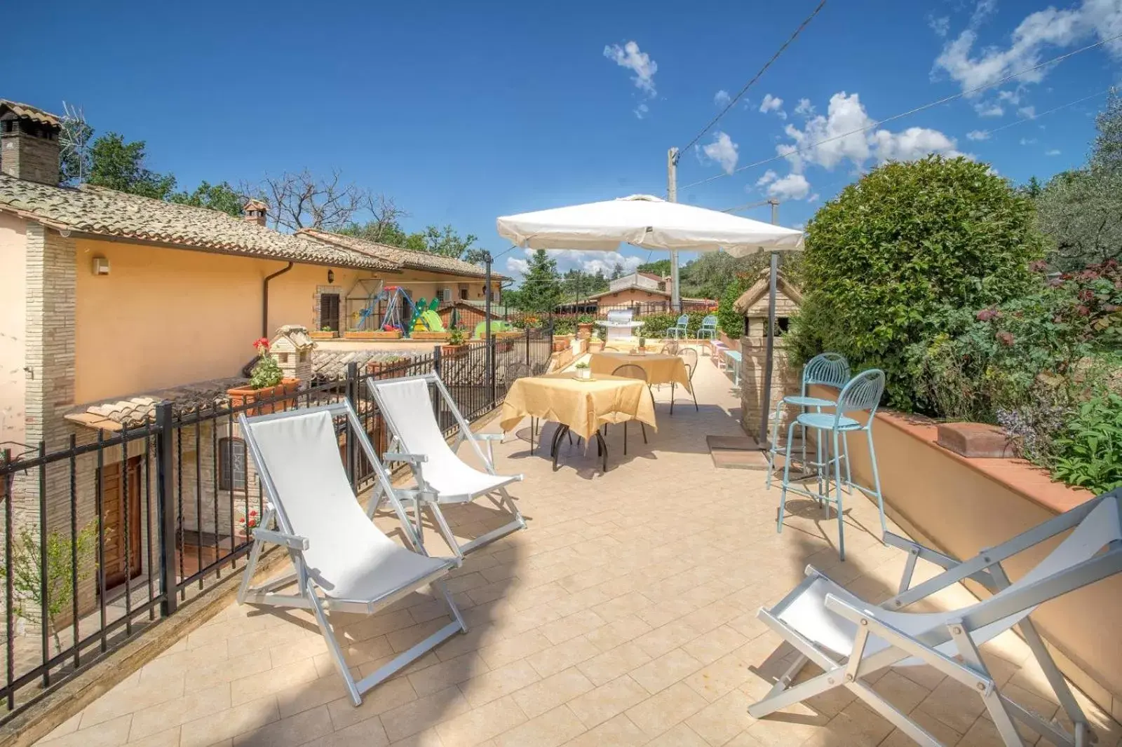 Balcony/Terrace in L'Agrifoglio di Assisi Residenza di Campagna