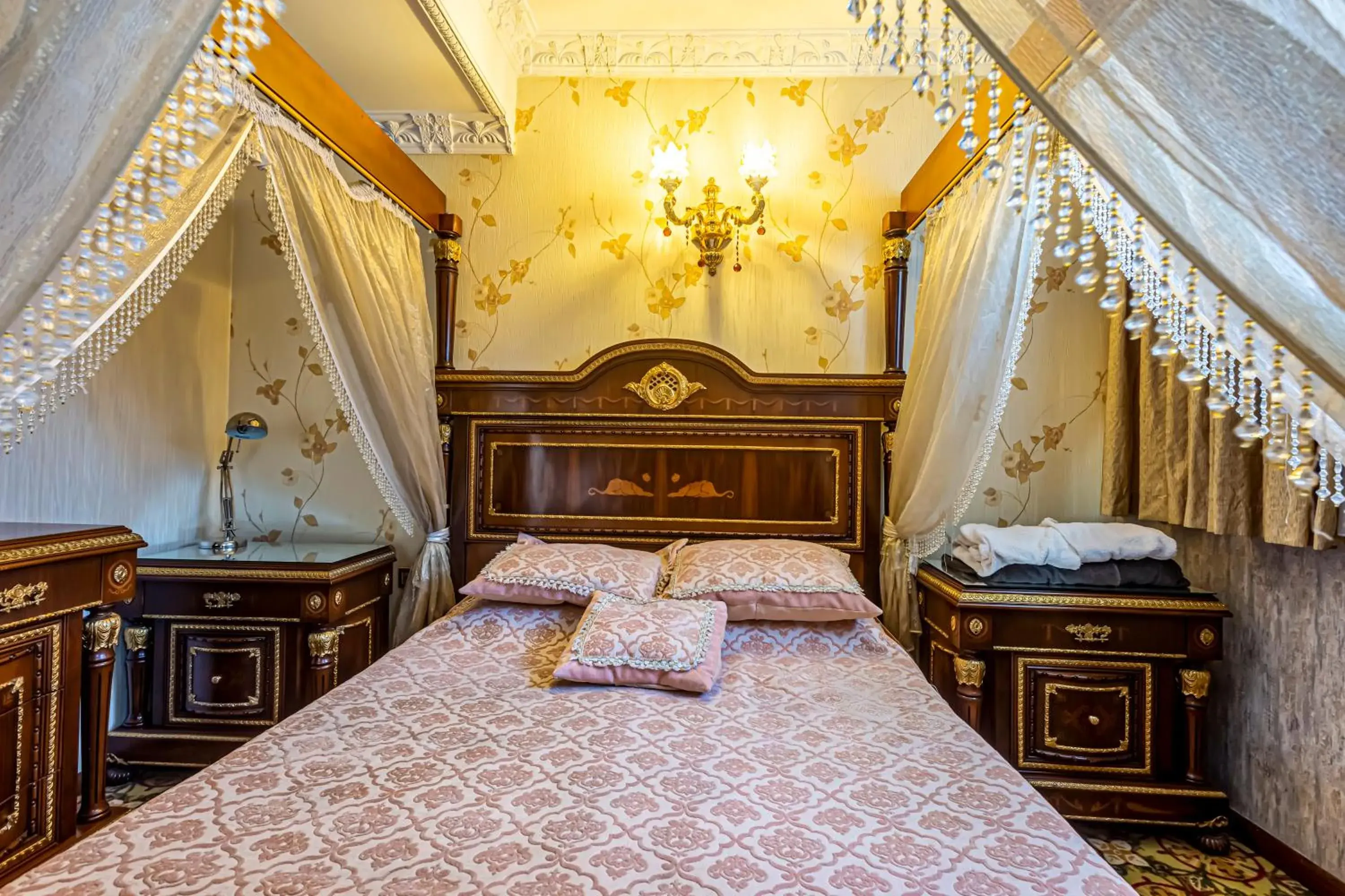 Bed in Marmaray Hotel