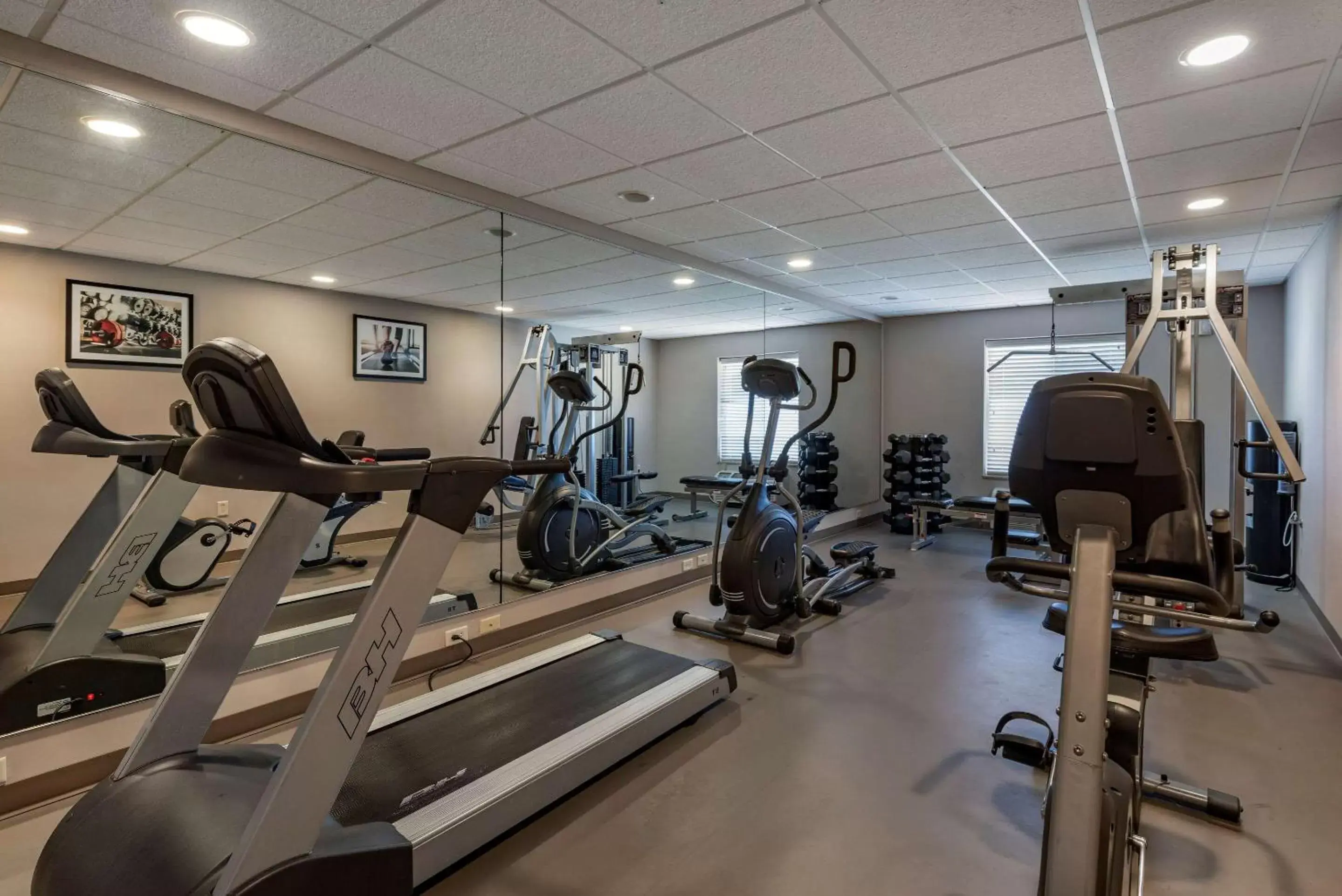 Fitness centre/facilities, Fitness Center/Facilities in Sleep Inn & Suites Oakley I-70