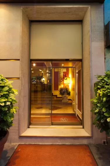 Facade/entrance in Hotel Garda