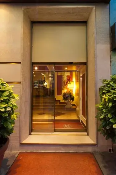 Facade/entrance in Hotel Garda