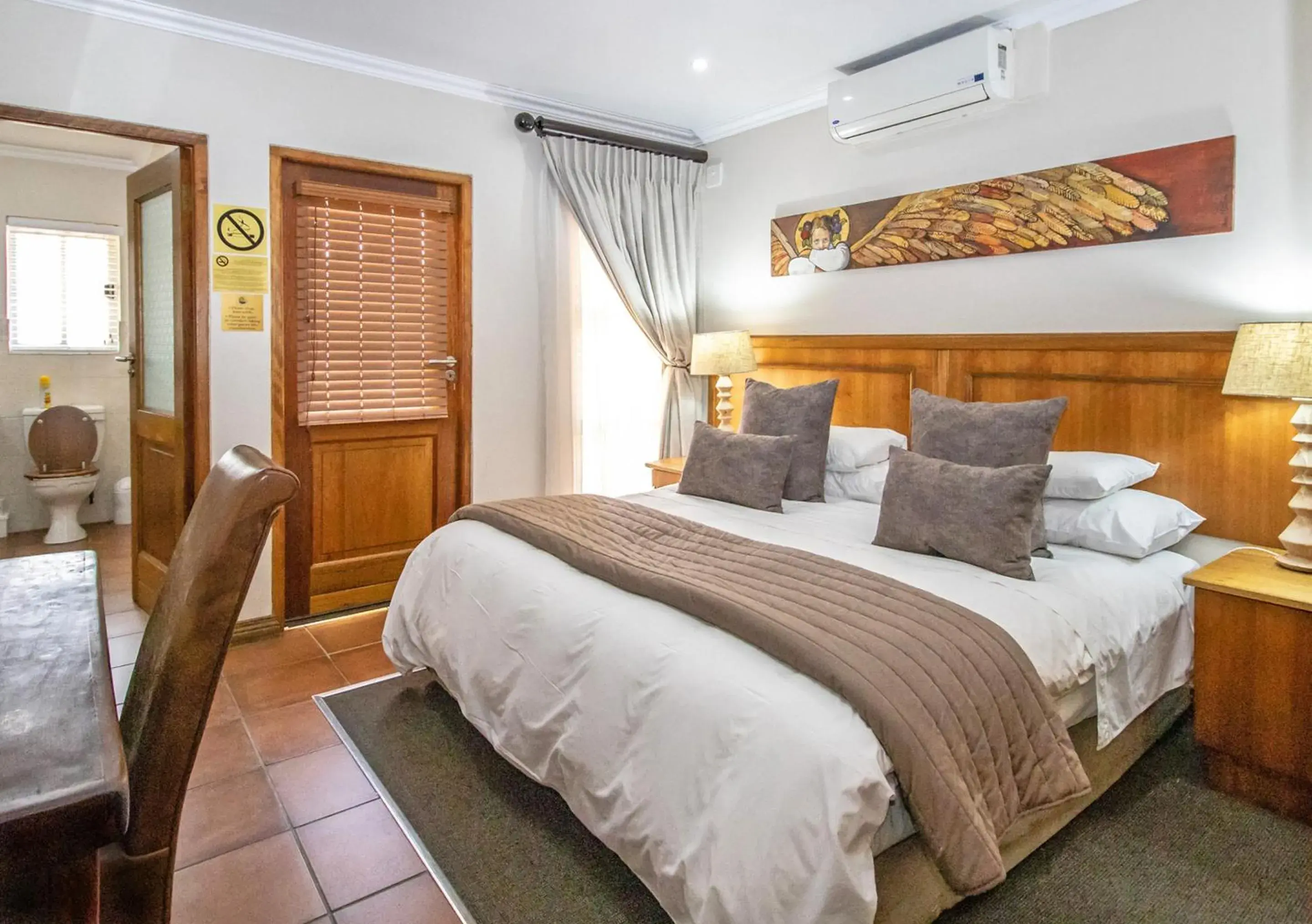 Luxury Room - single occupancy in Sunward Park Guest House & Conference Center