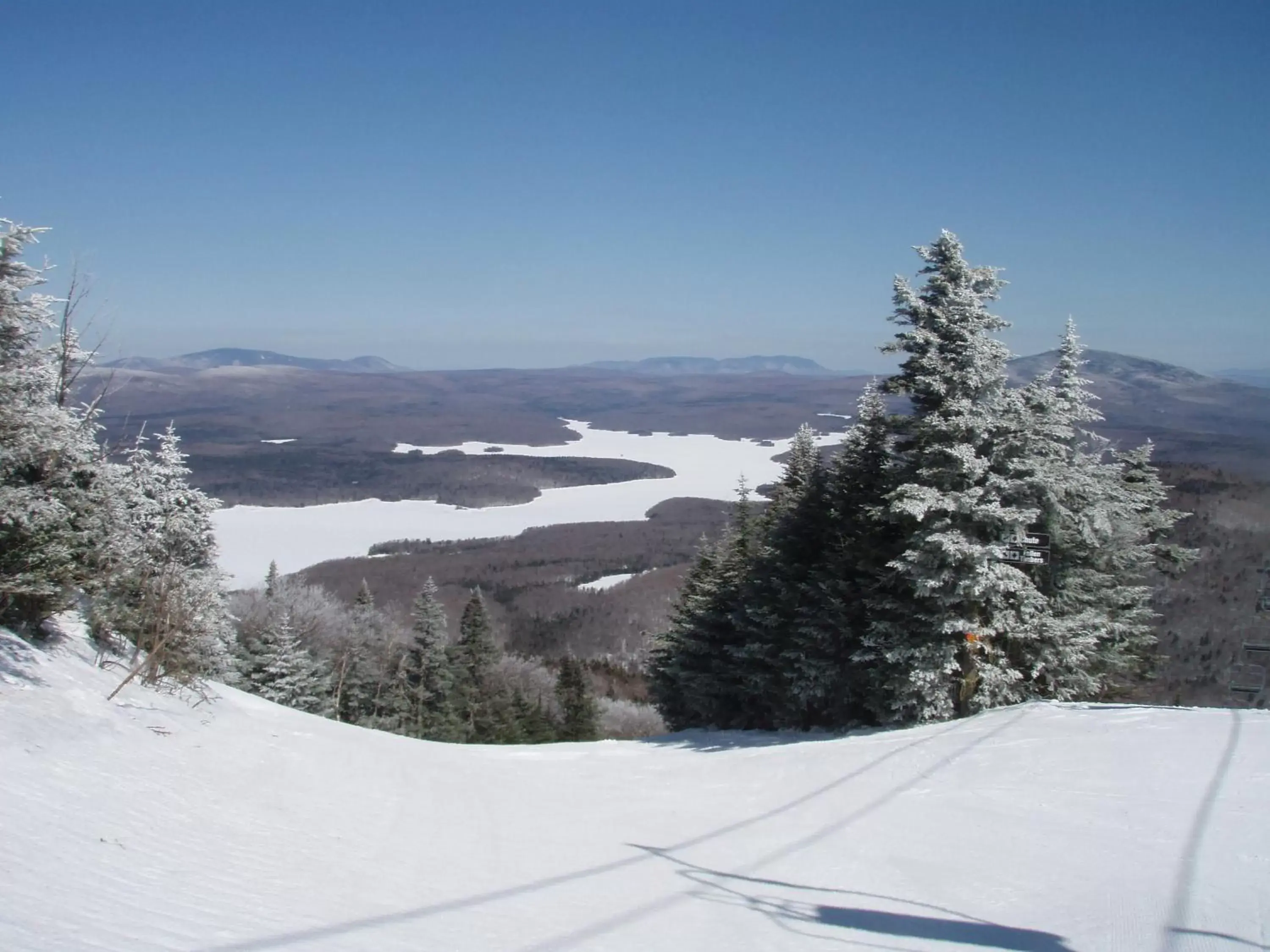 Skiing, Winter in Big Bears Lodge