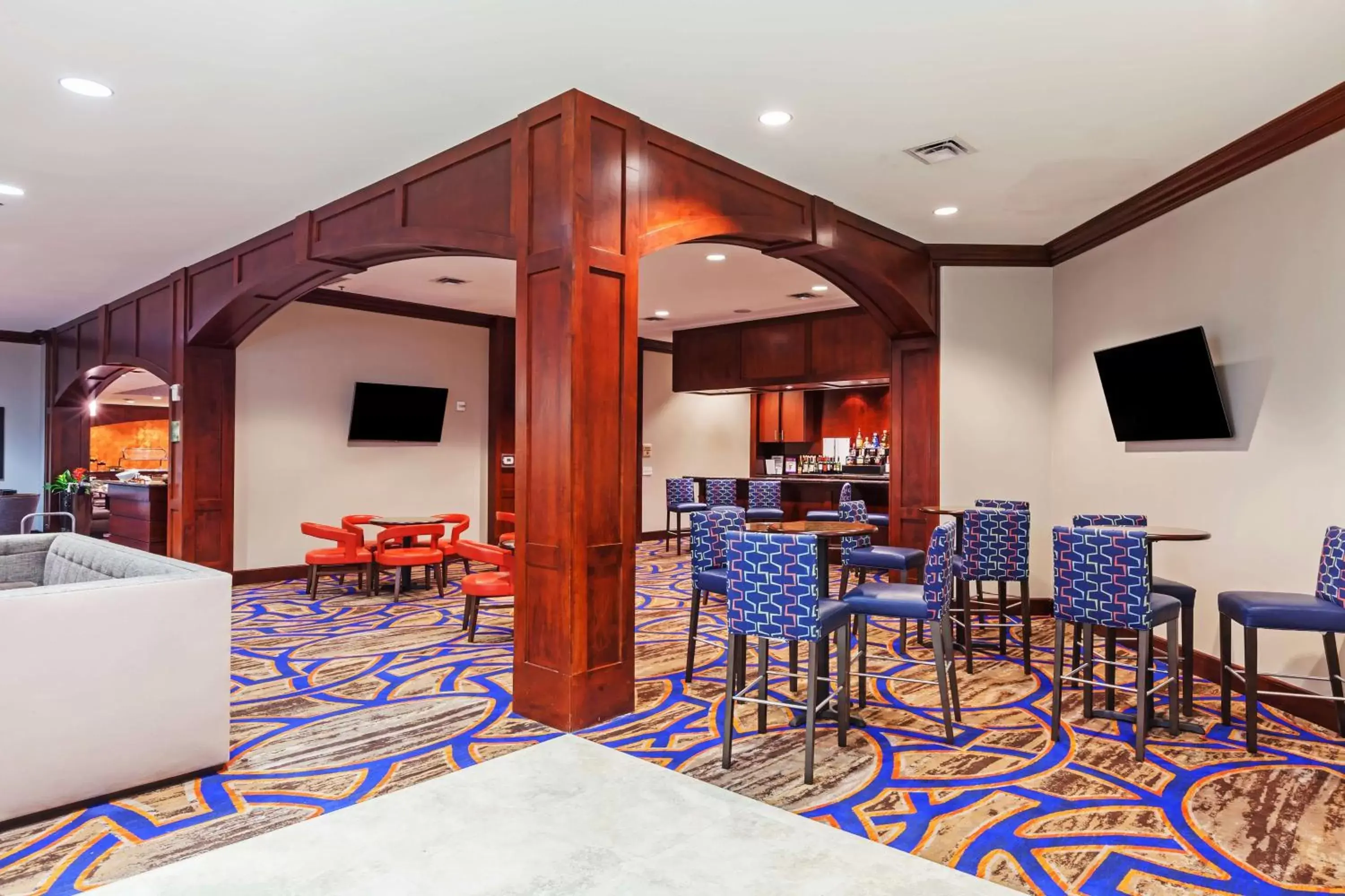 Lounge or bar in Hilton Waco