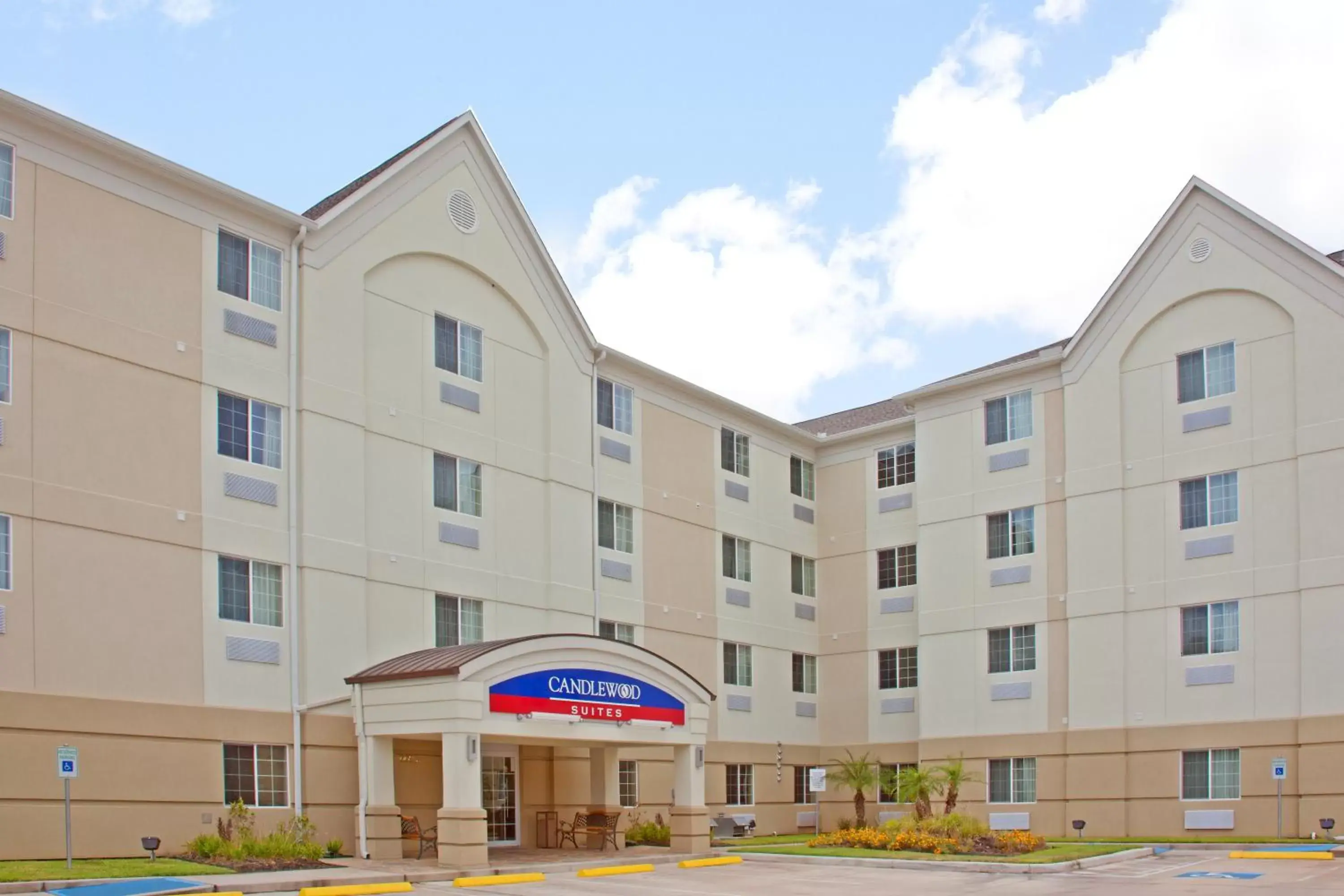 Property Building in Candlewood Suites Houston Medical Center, an IHG Hotel