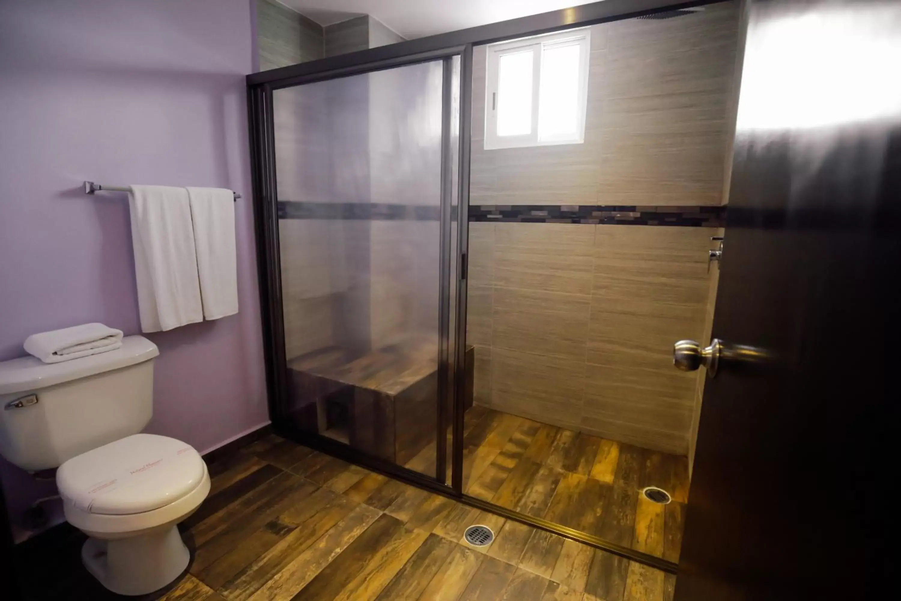 Bathroom in Hotel Kavia