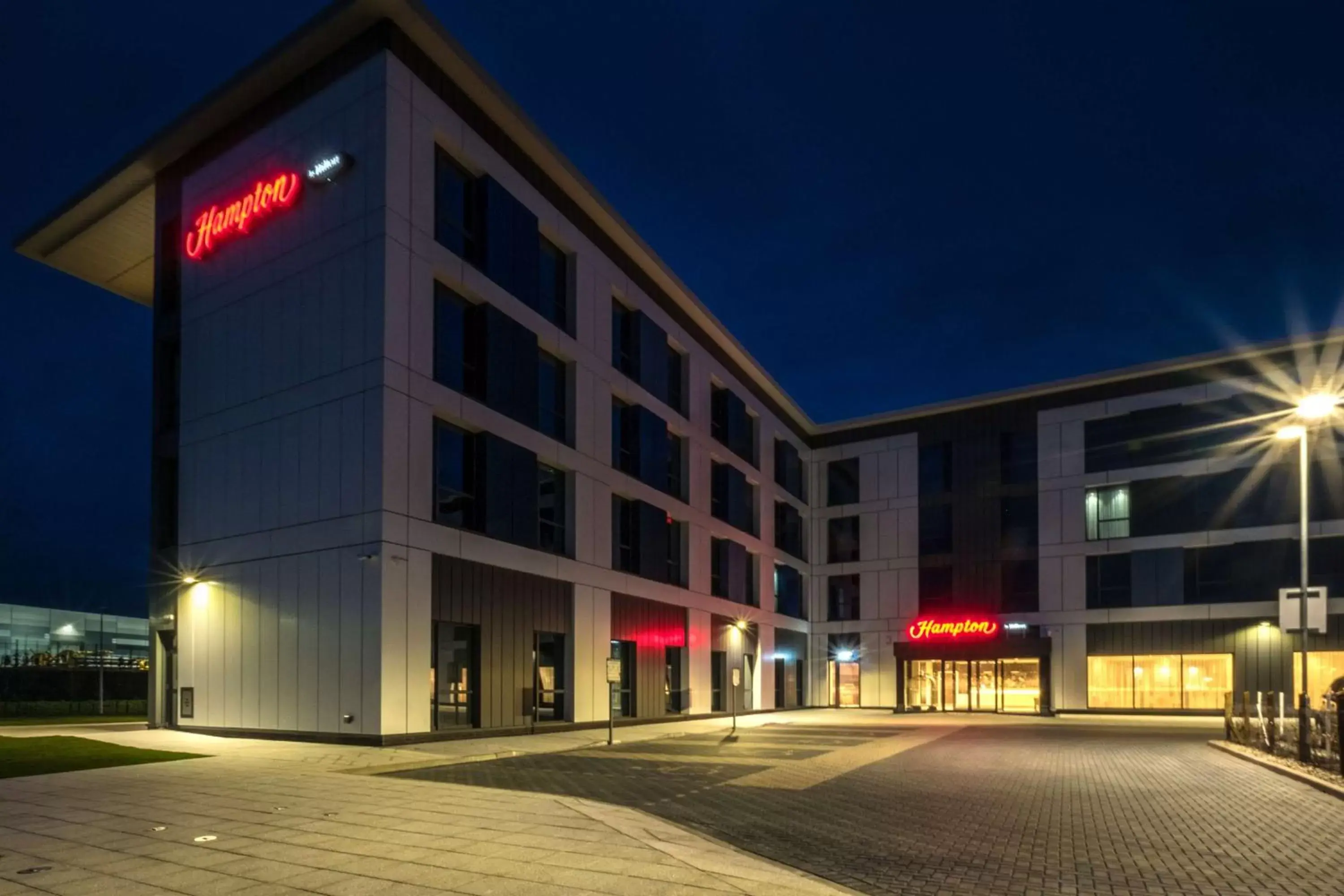 Property building in Hampton By Hilton Aberdeen Airport Property building in Hampton By Hilton Aberdeen Airport