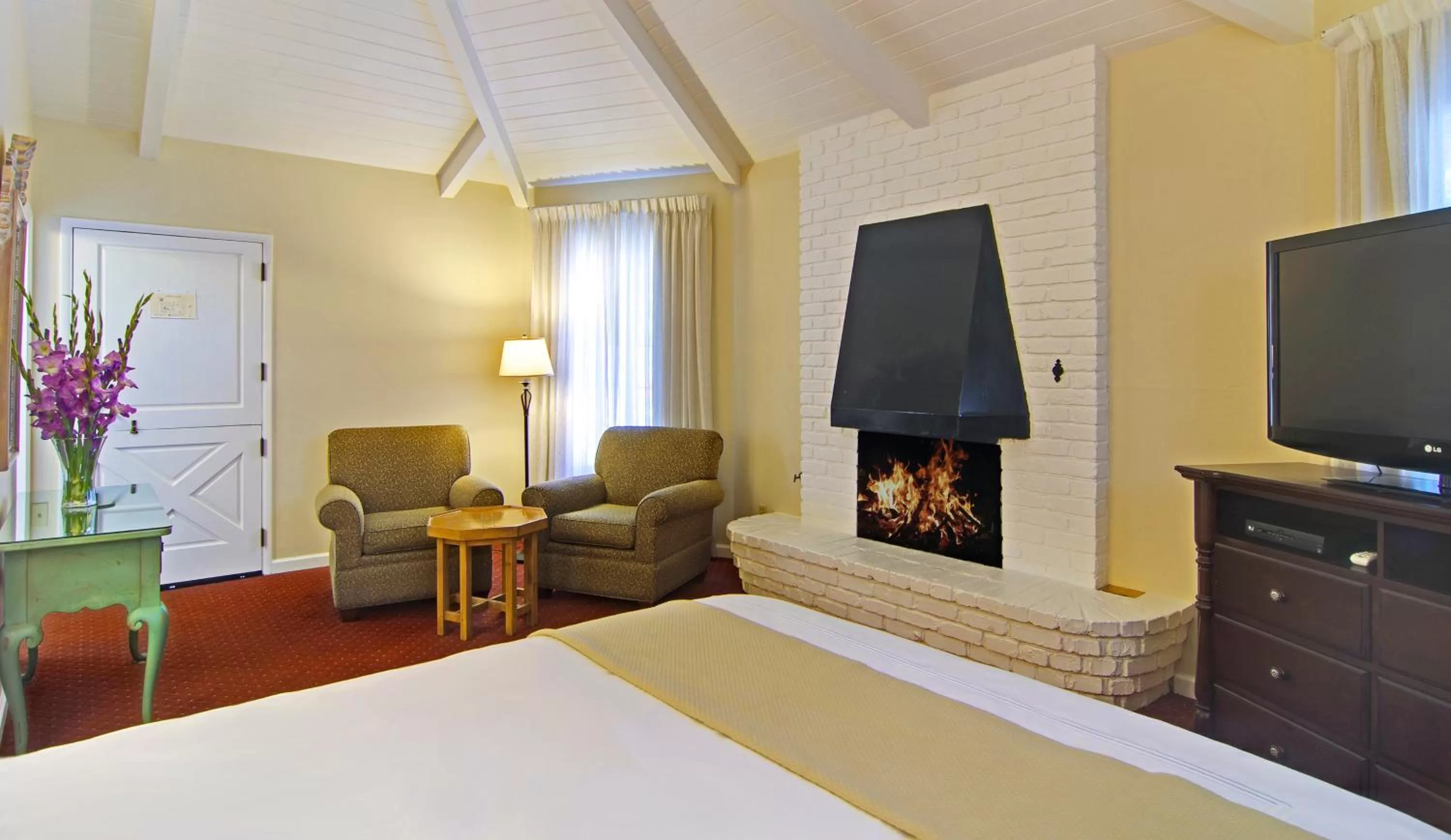 Seating area in Svendsgaard's Inn