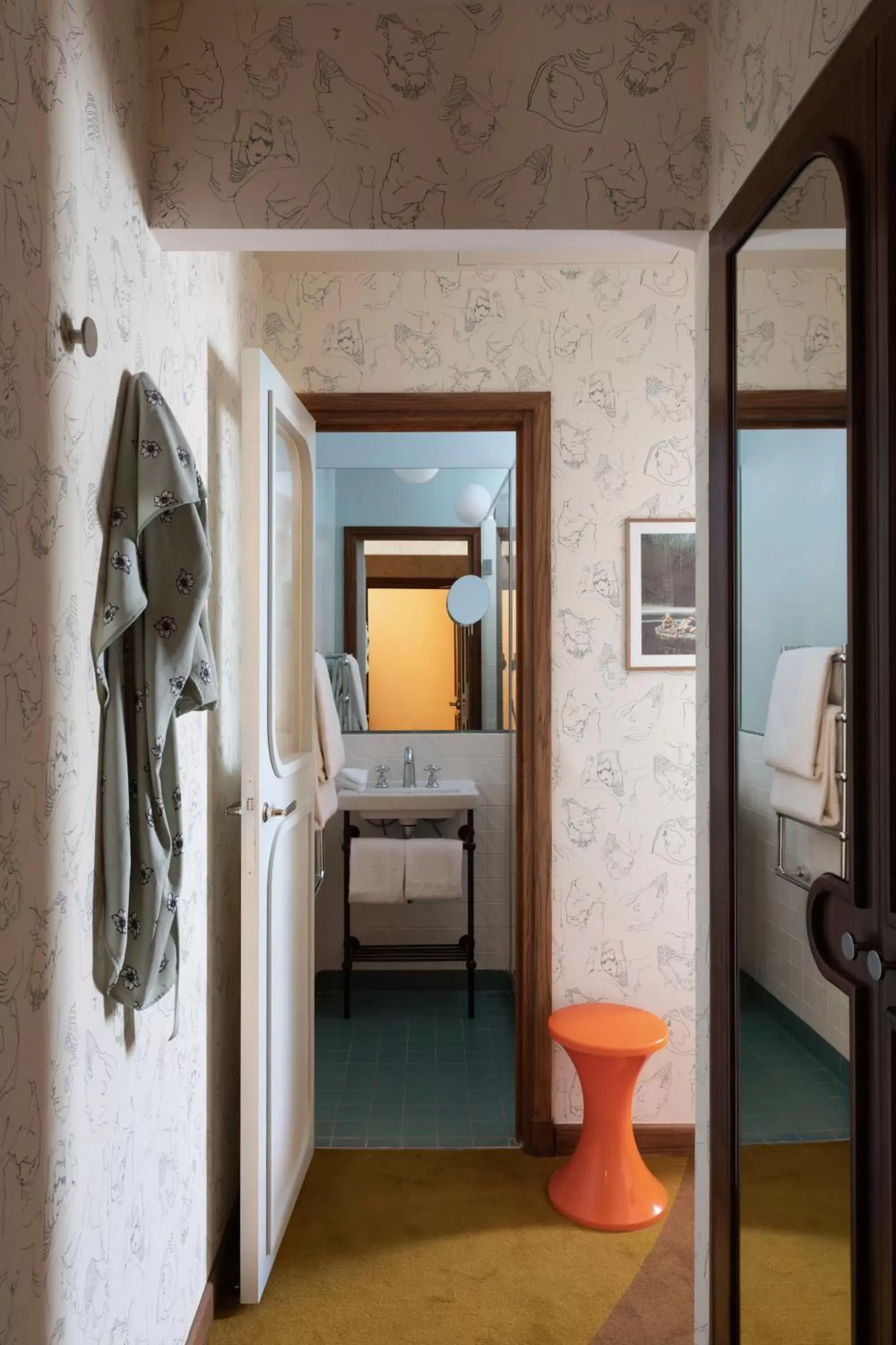 Bathroom in Hôtel Saint-André des Arts