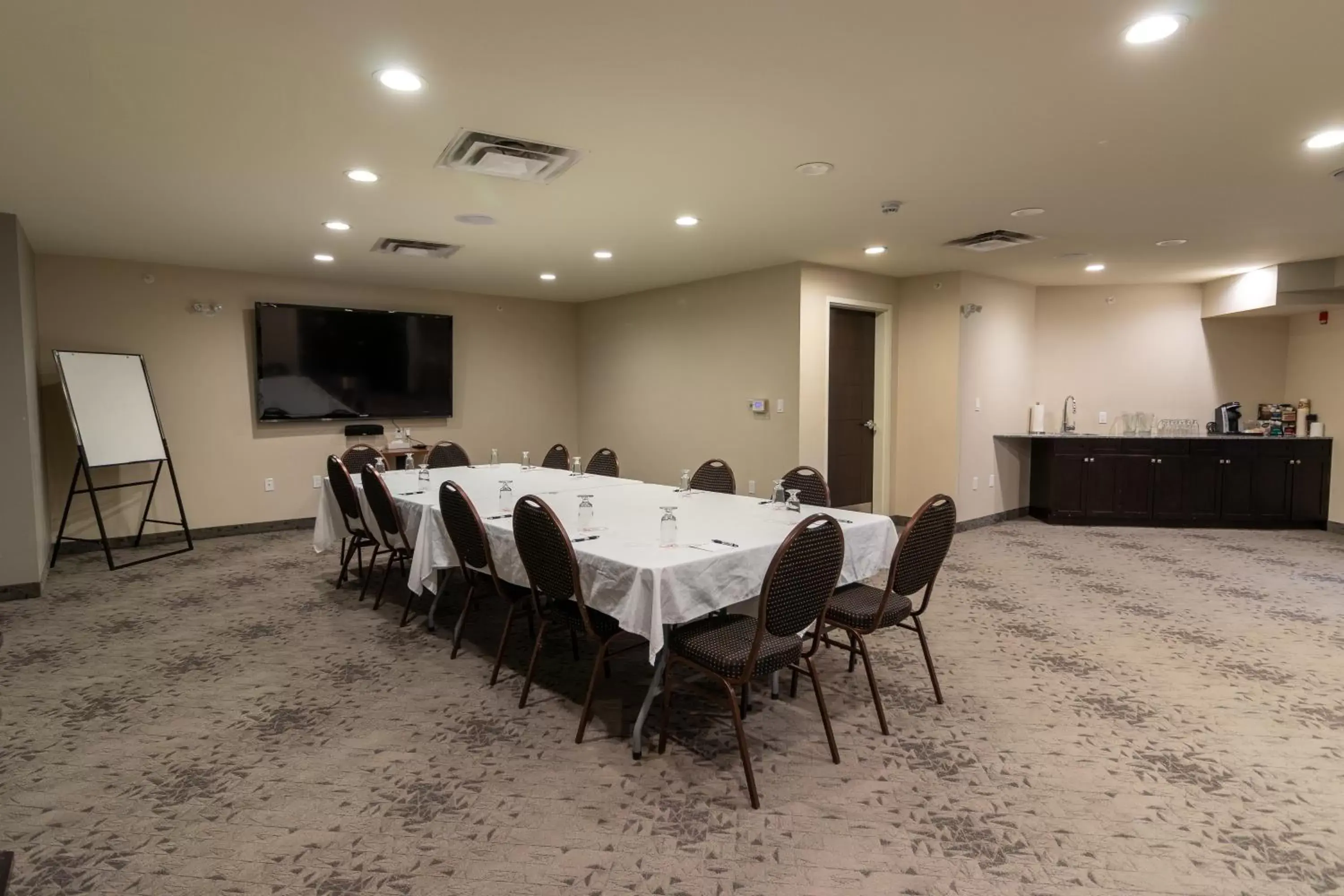 Meeting/conference room in The Kanata by BCMInns Blairmore