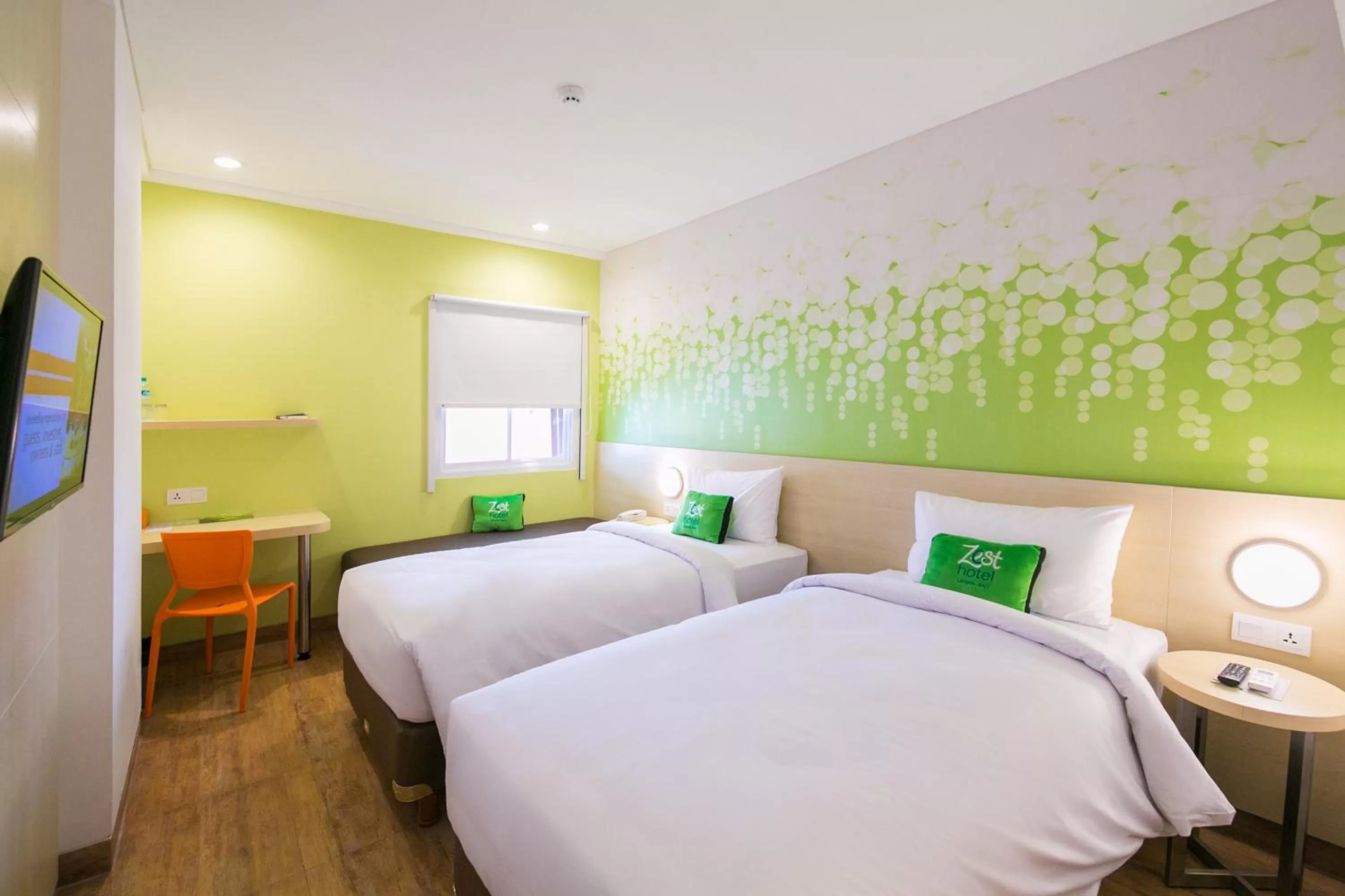 Bed in Zest Legian by Swiss-Belhotel International