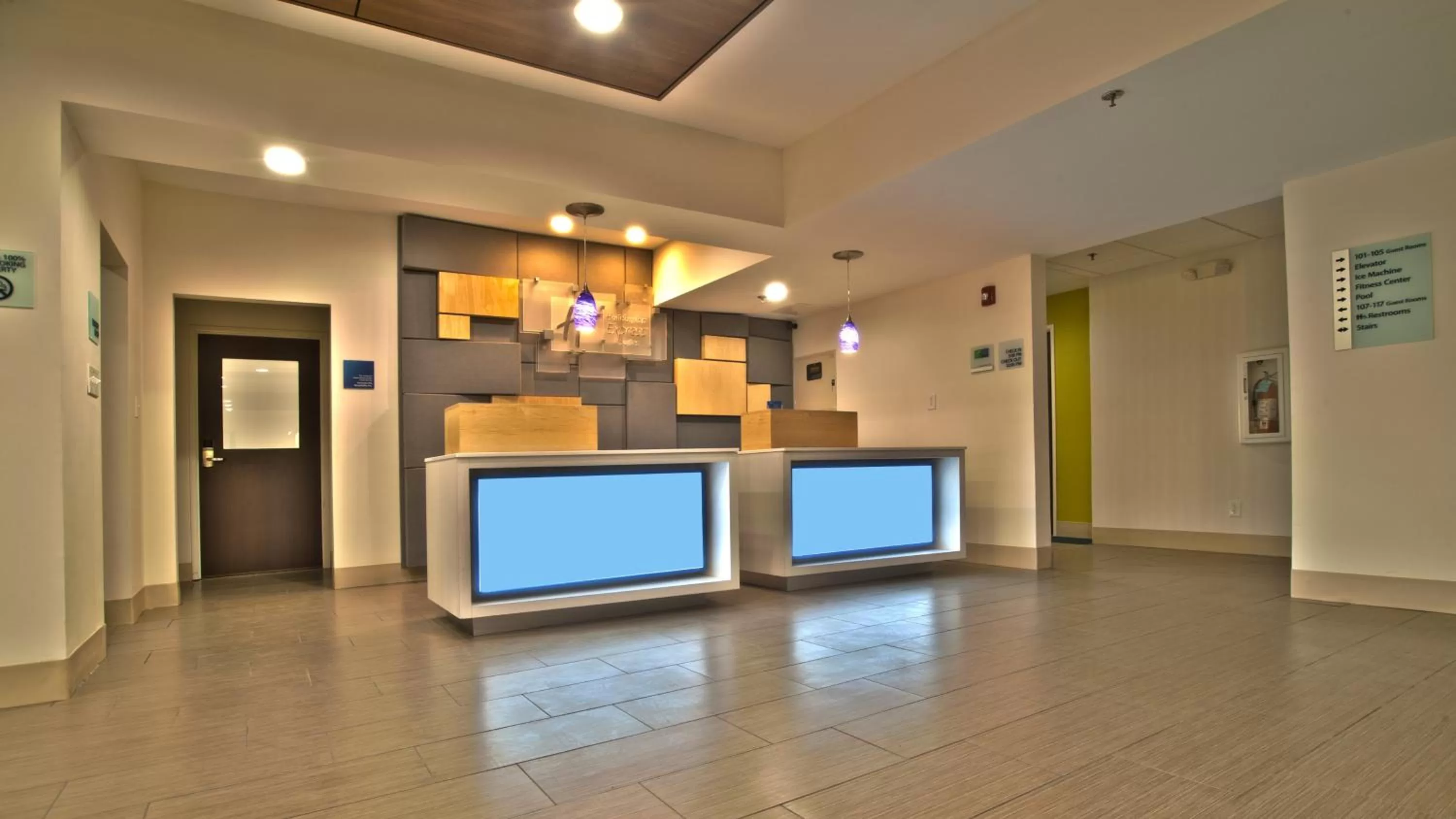 Property building in Holiday Inn Express & Suites Evansville North by IHG