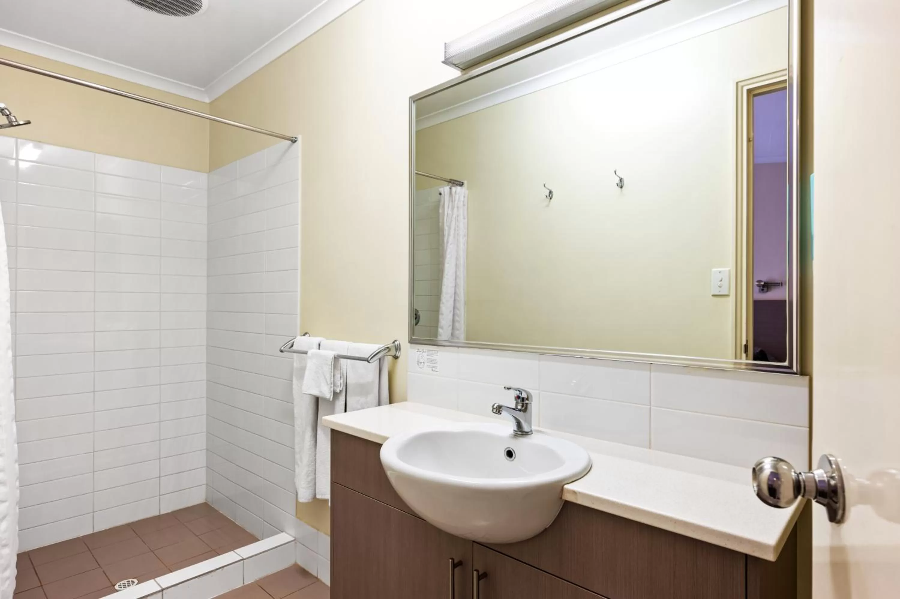 Bathroom in The View On Hannans Kalgoorlie