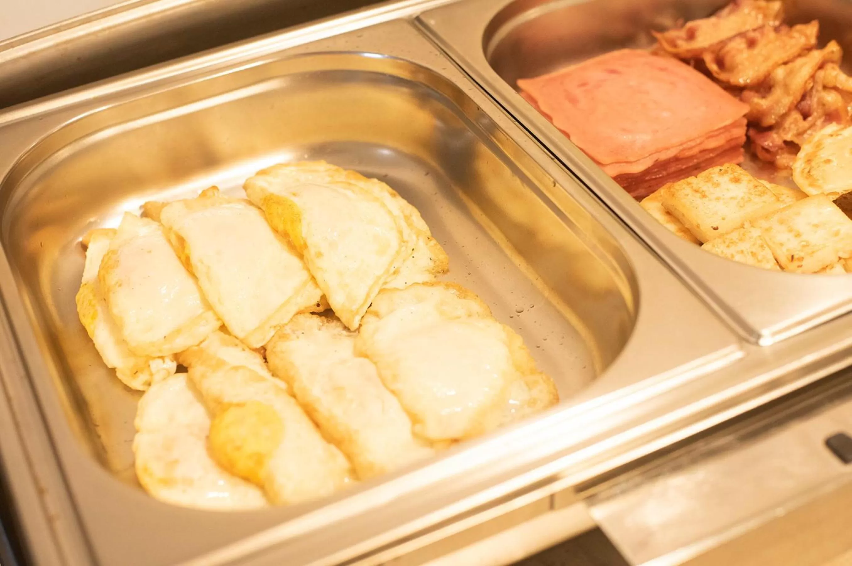 Buffet breakfast in Discovery Motel - Yanping